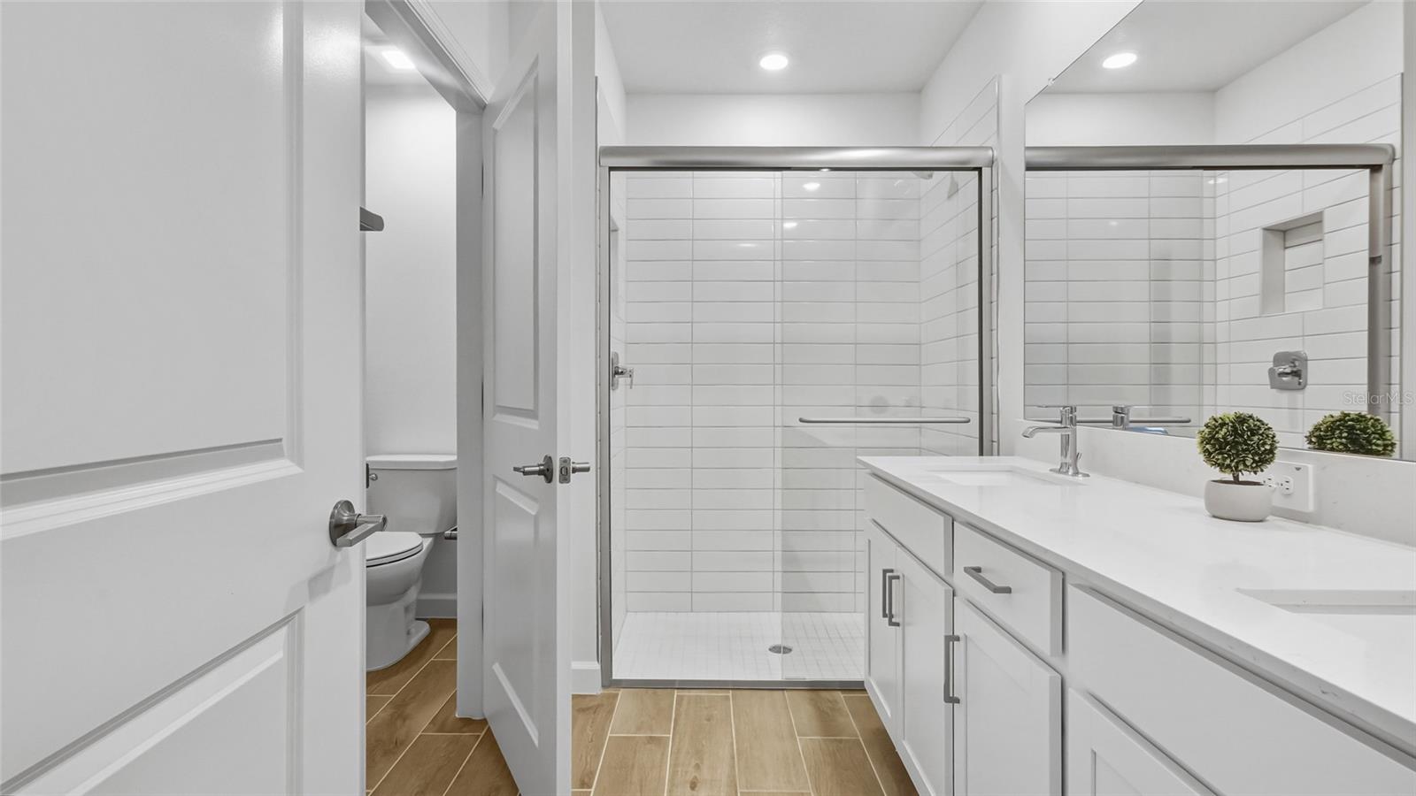 10965 TEAL LAGOON ISLE