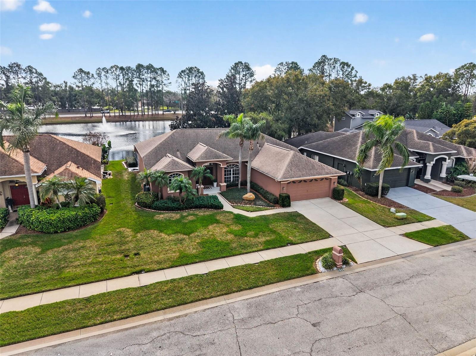 1628 GLEN OAK LN