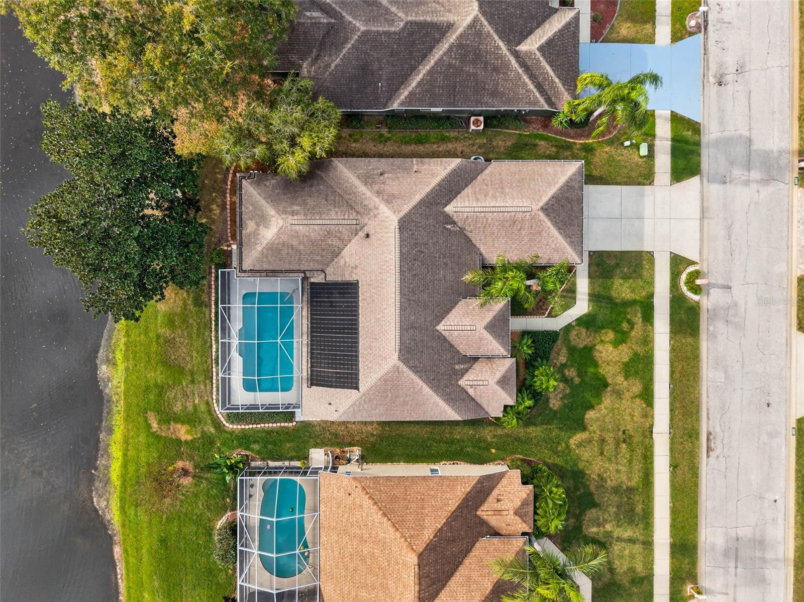 1628 GLEN OAK LN