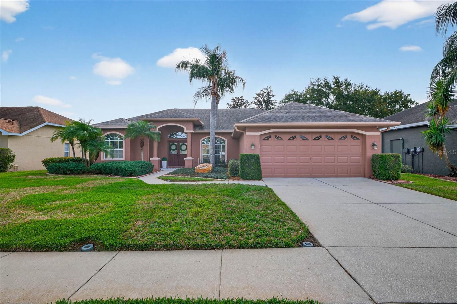 1628 GLEN OAK LN