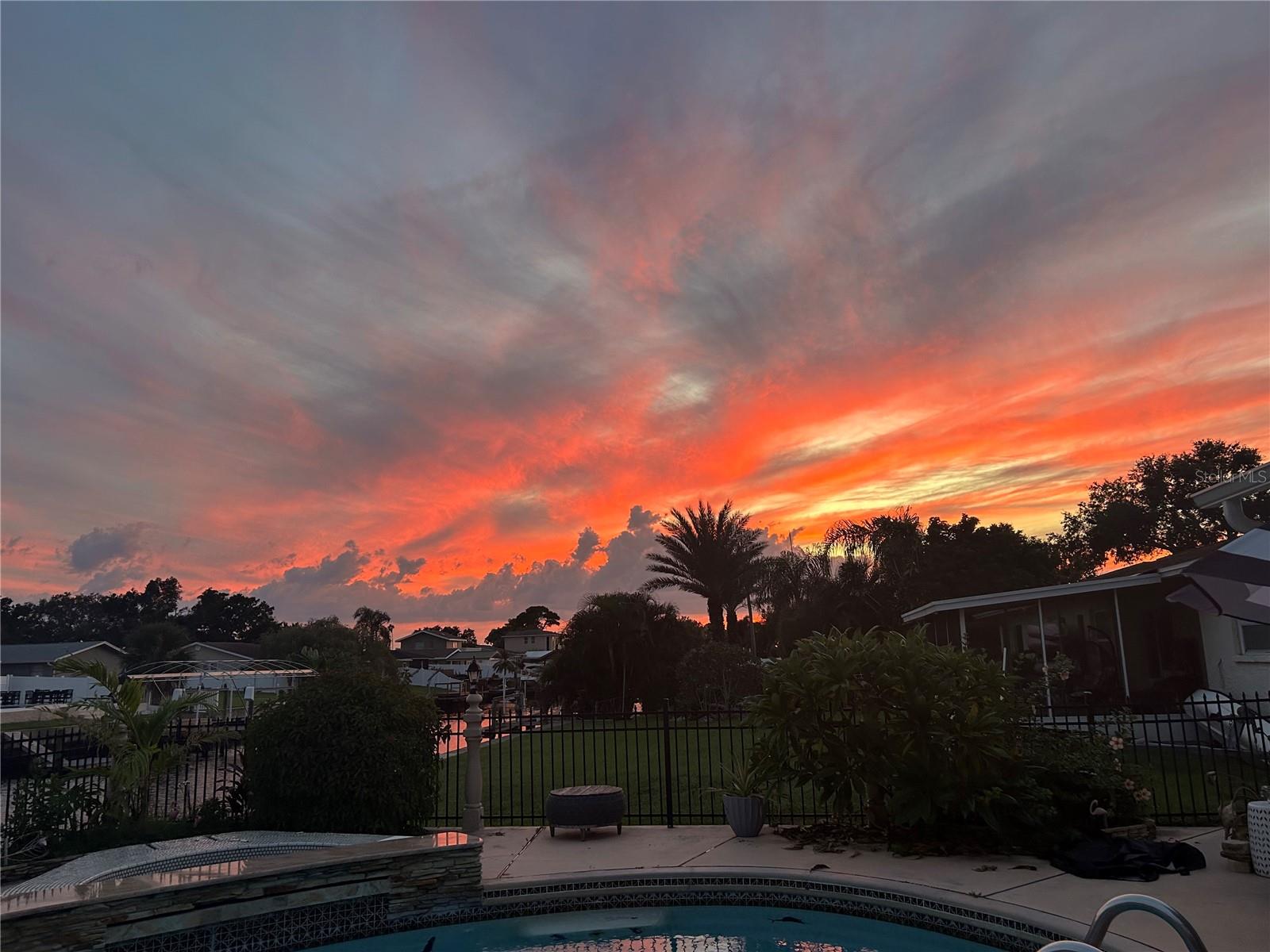 8450 FLAGSTONE DR