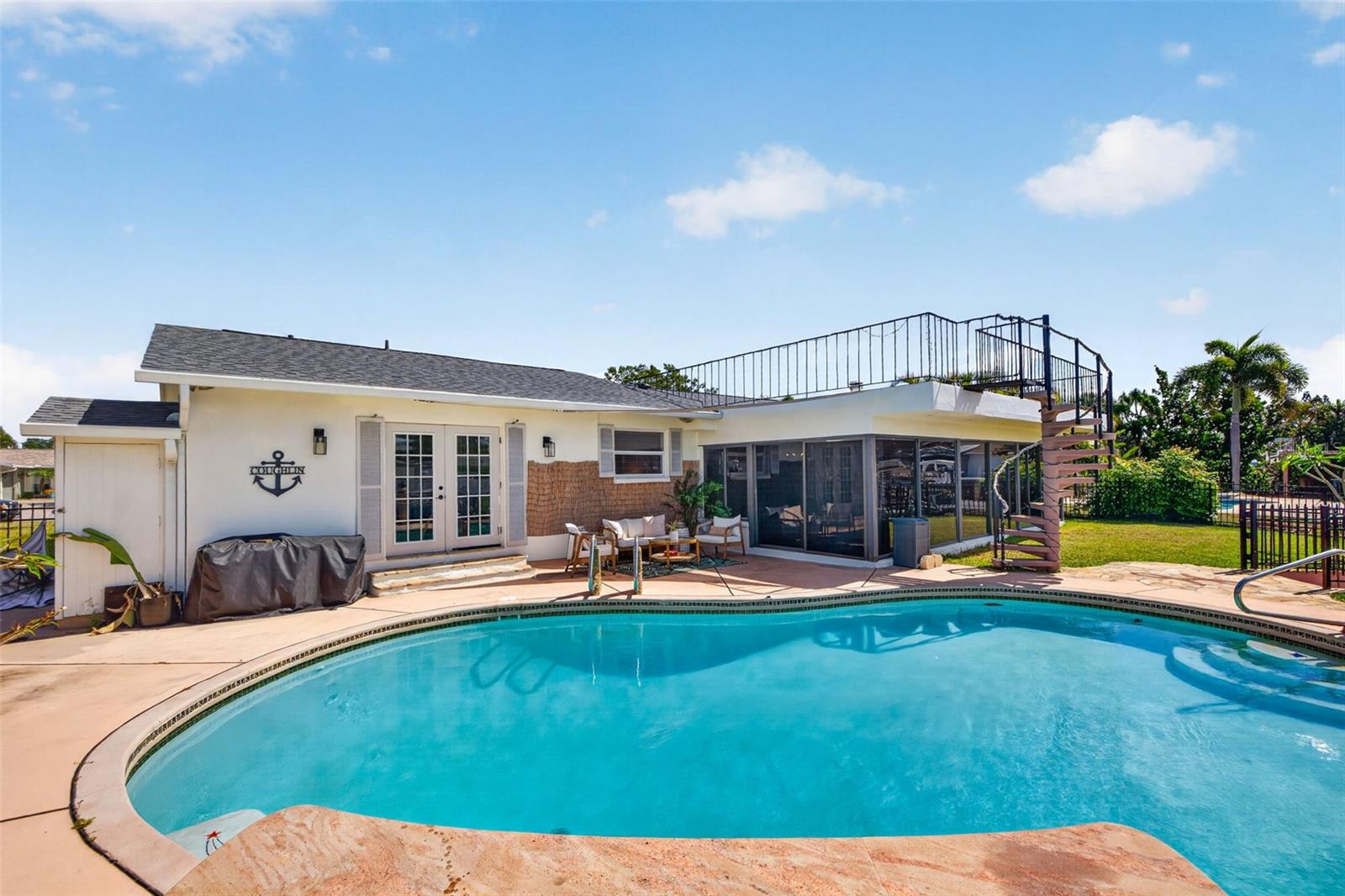 8450 FLAGSTONE DR