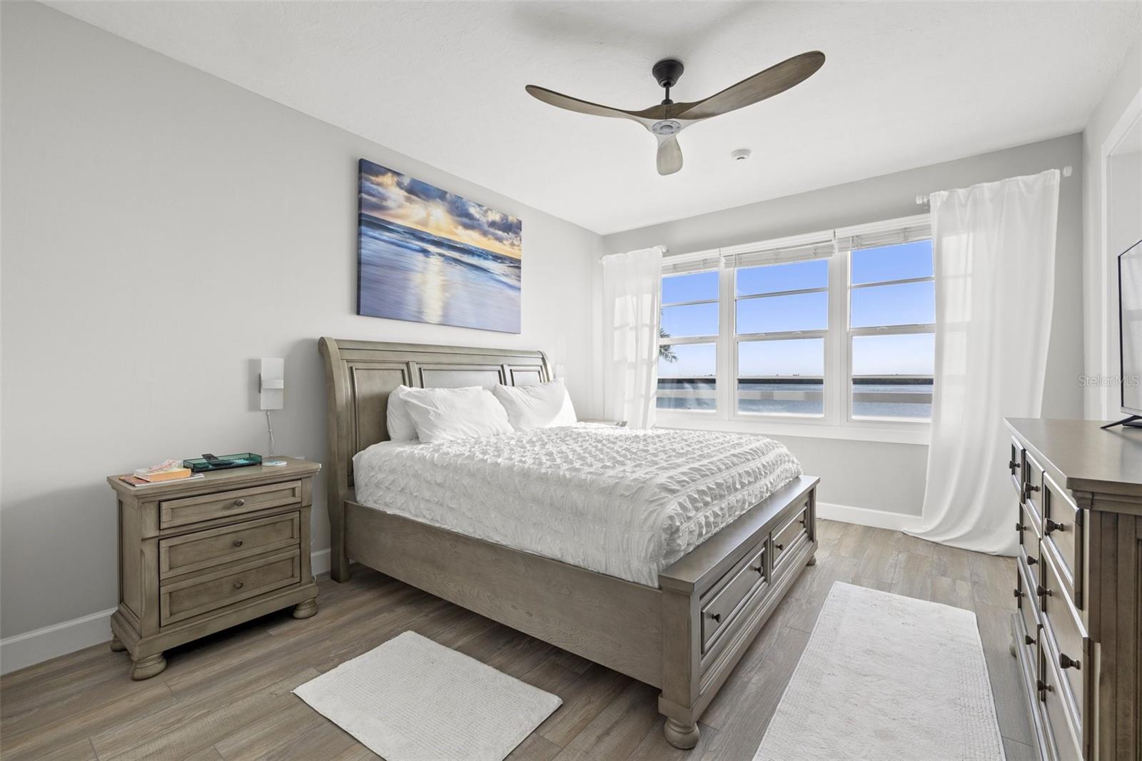 615 DREAM ISLAND PL #210
