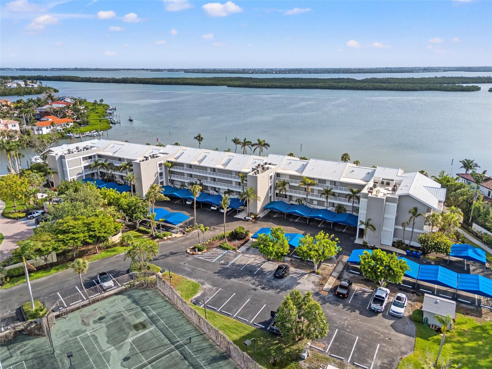 615 DREAM ISLAND PL #210
