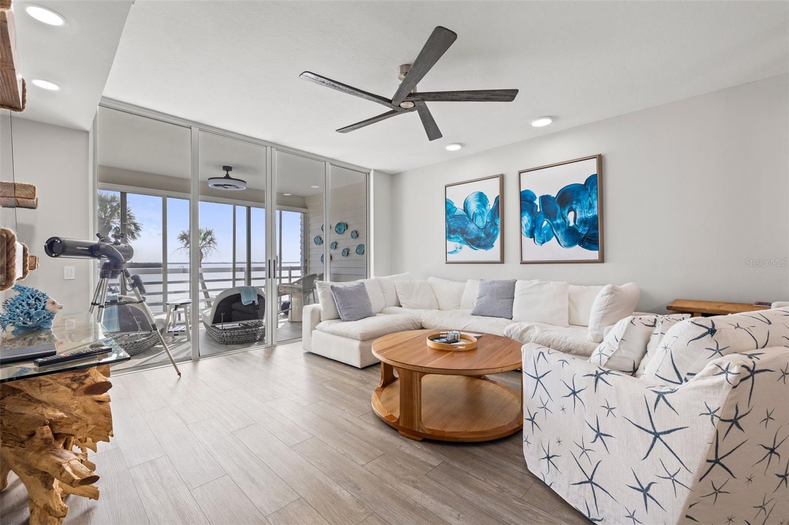 615 DREAM ISLAND PL #210