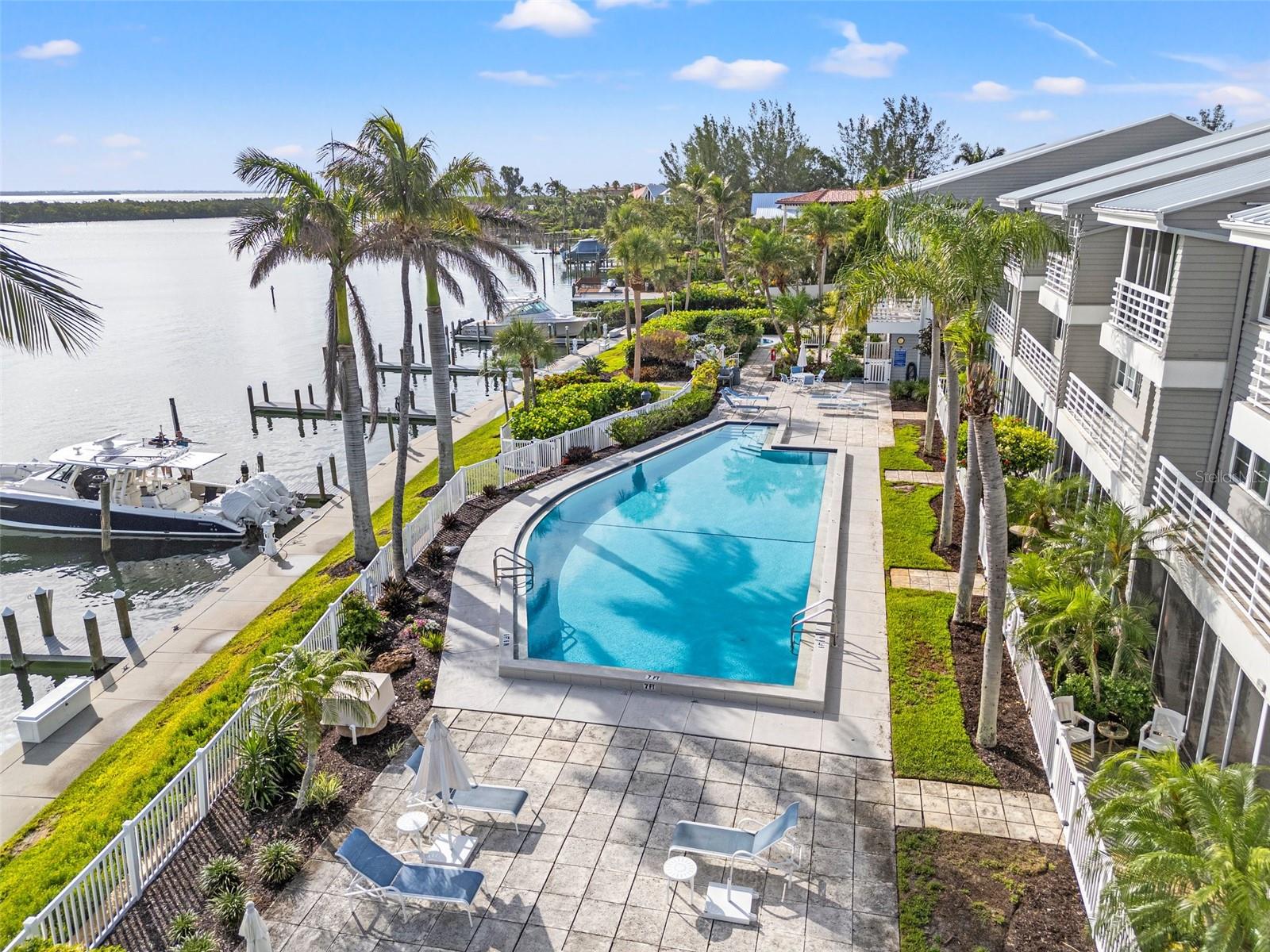 615 DREAM ISLAND PL #210