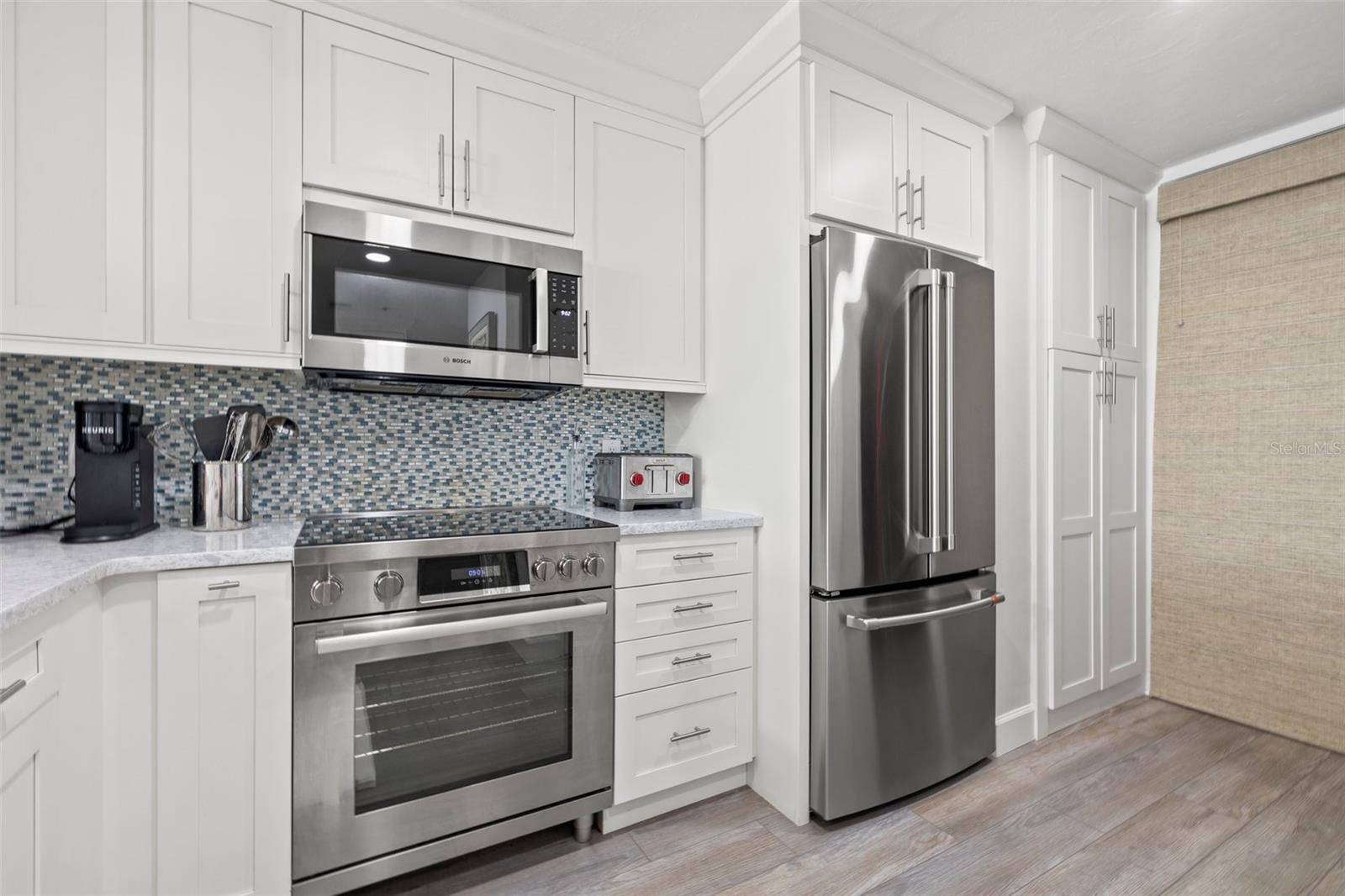 615 DREAM ISLAND PL #210