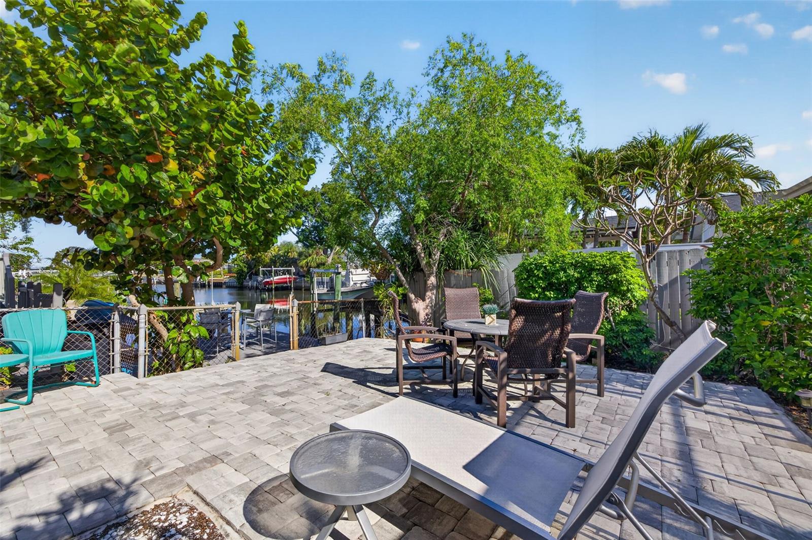 8705 BAY POINTE DR