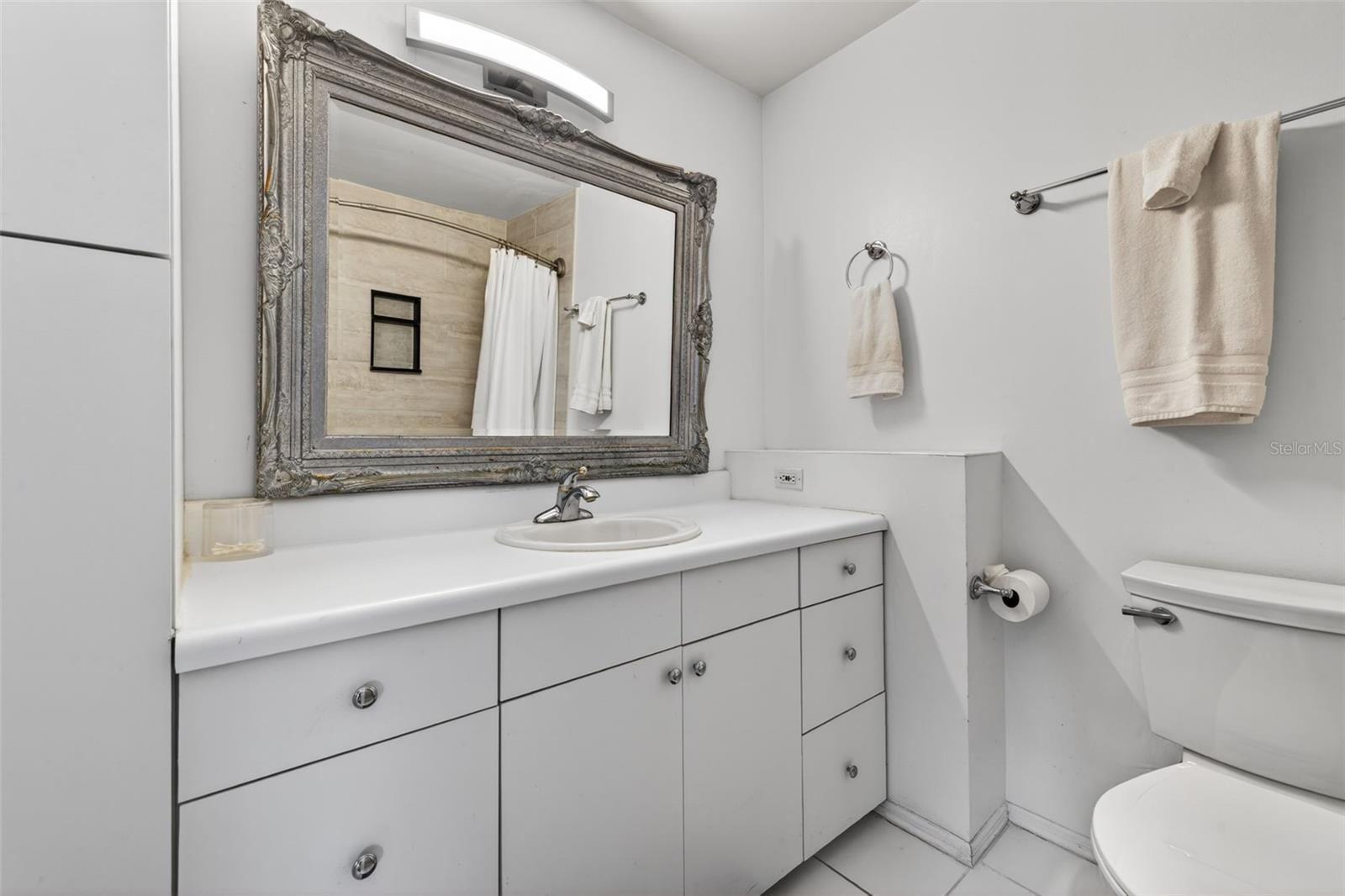8705 BAY POINTE DR