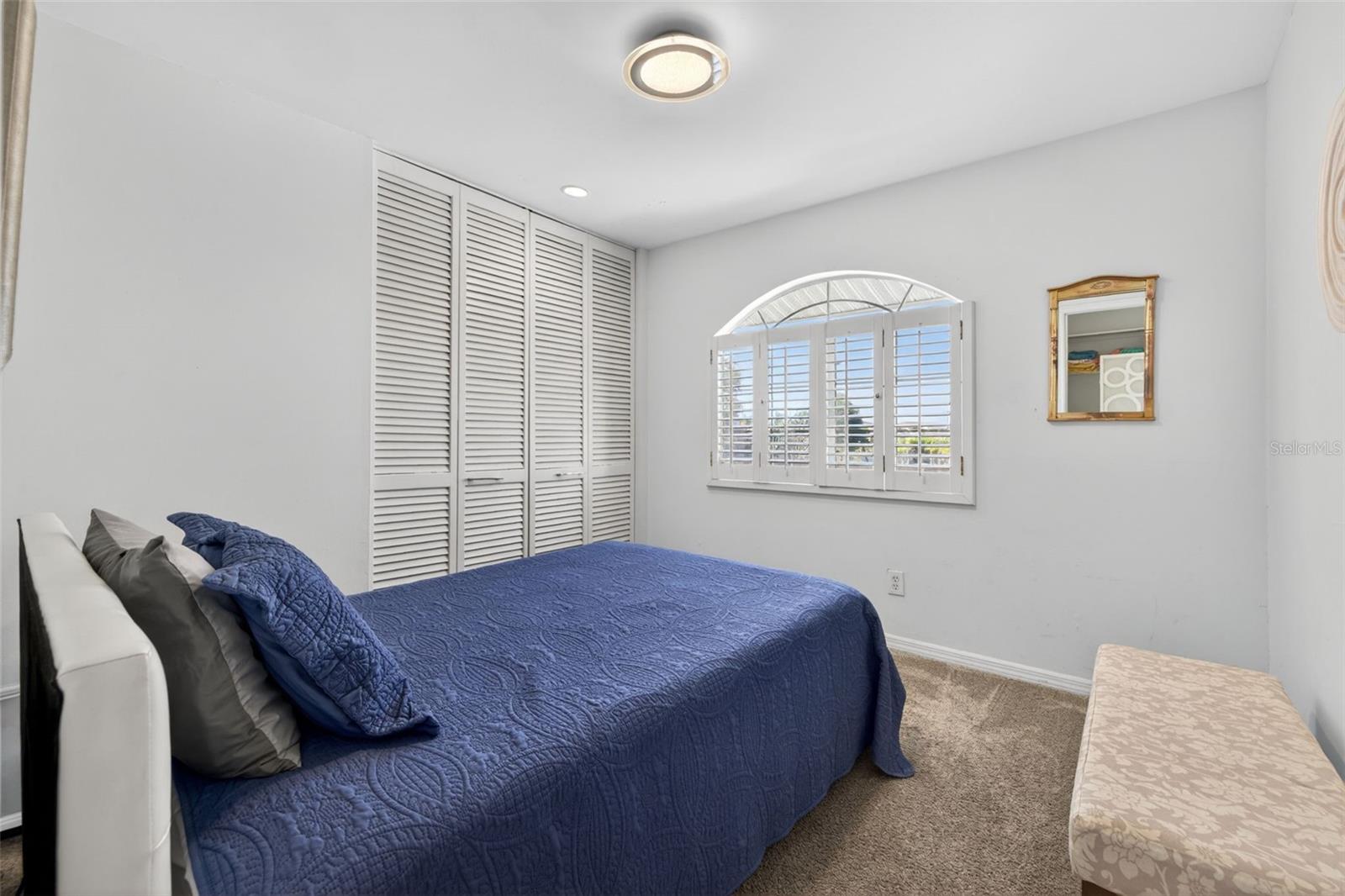 8705 BAY POINTE DR