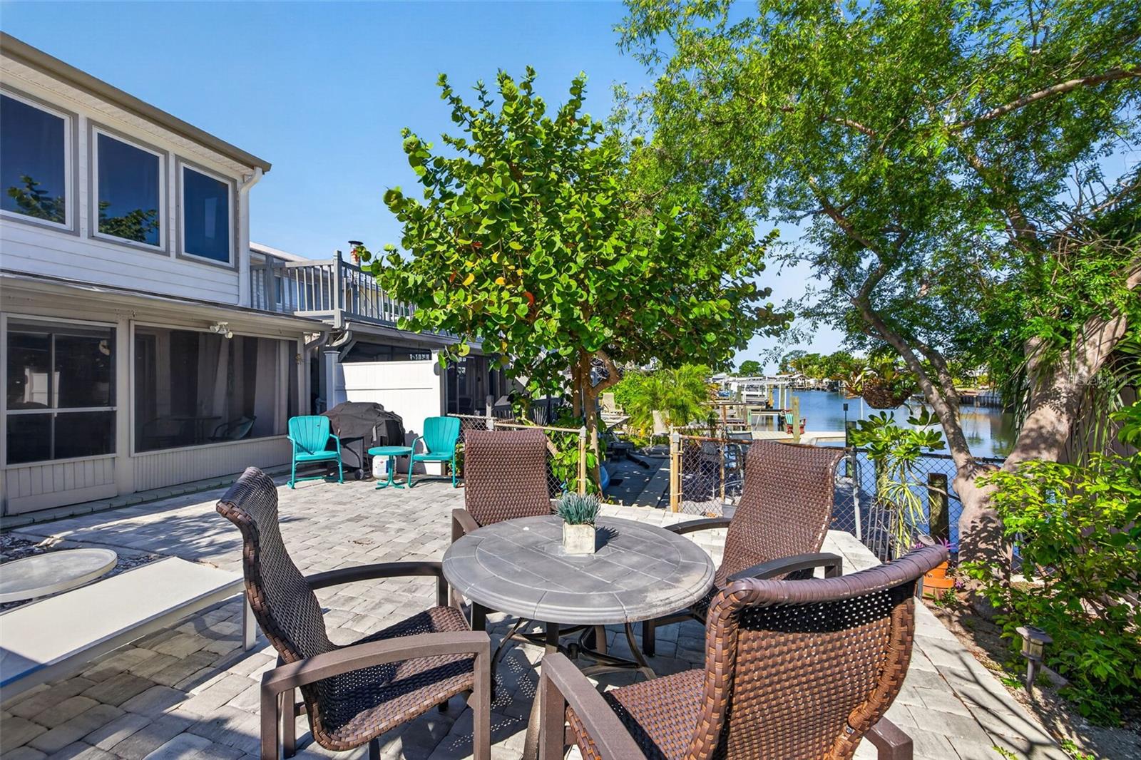 8705 BAY POINTE DR