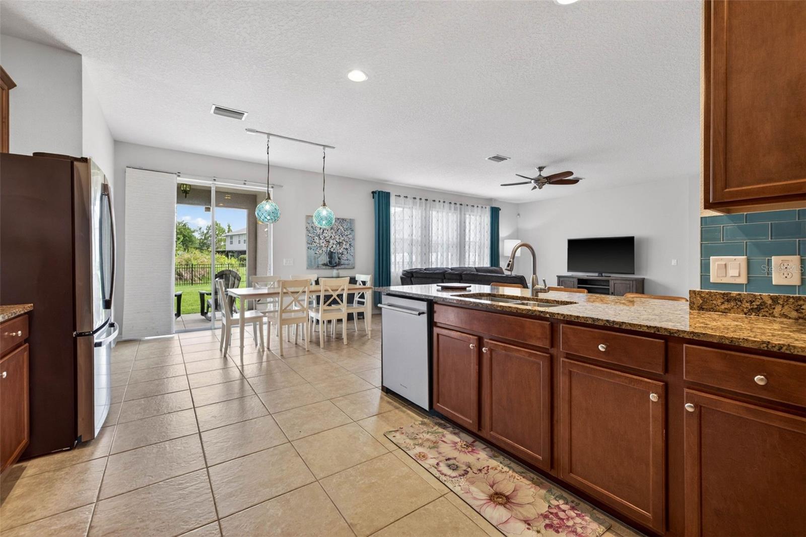 9634 OAK GLADE AVE