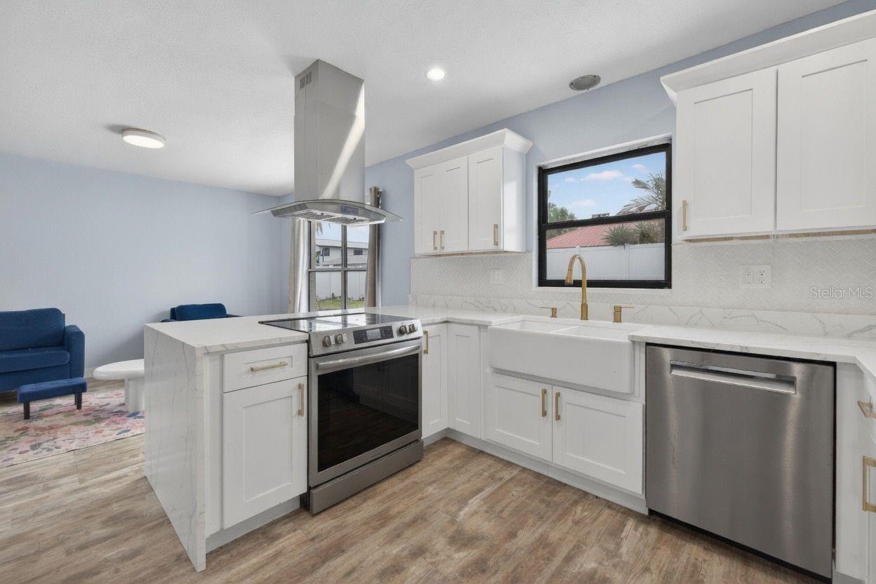 4724 SOAPSTONE DR