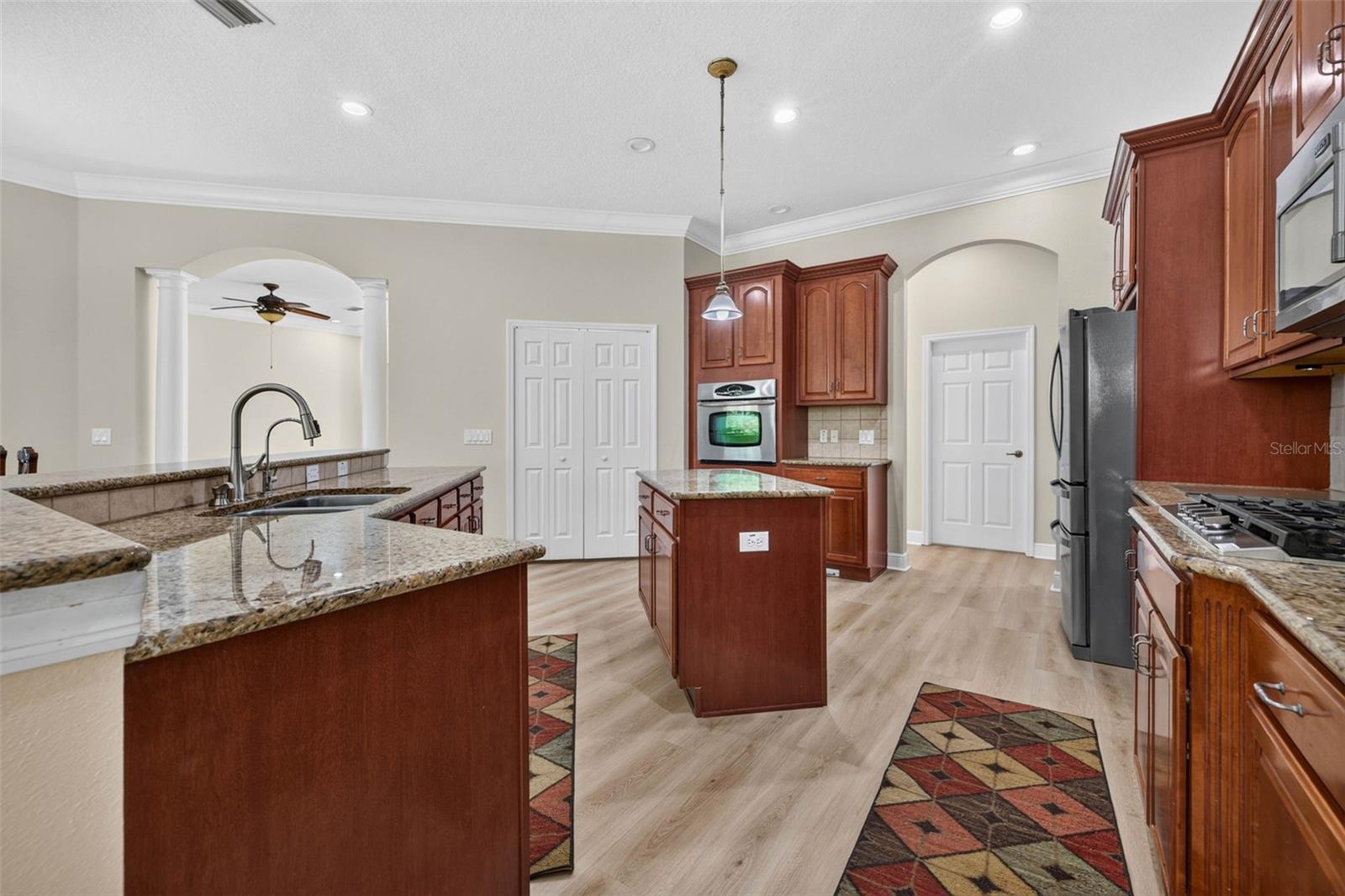 5112 ABISHER WOOD LN