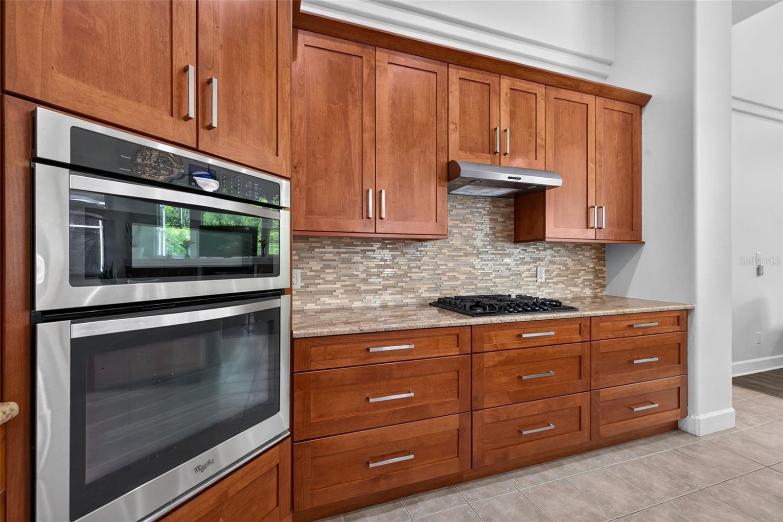 9136 HIGHLAND RIDGE WAY