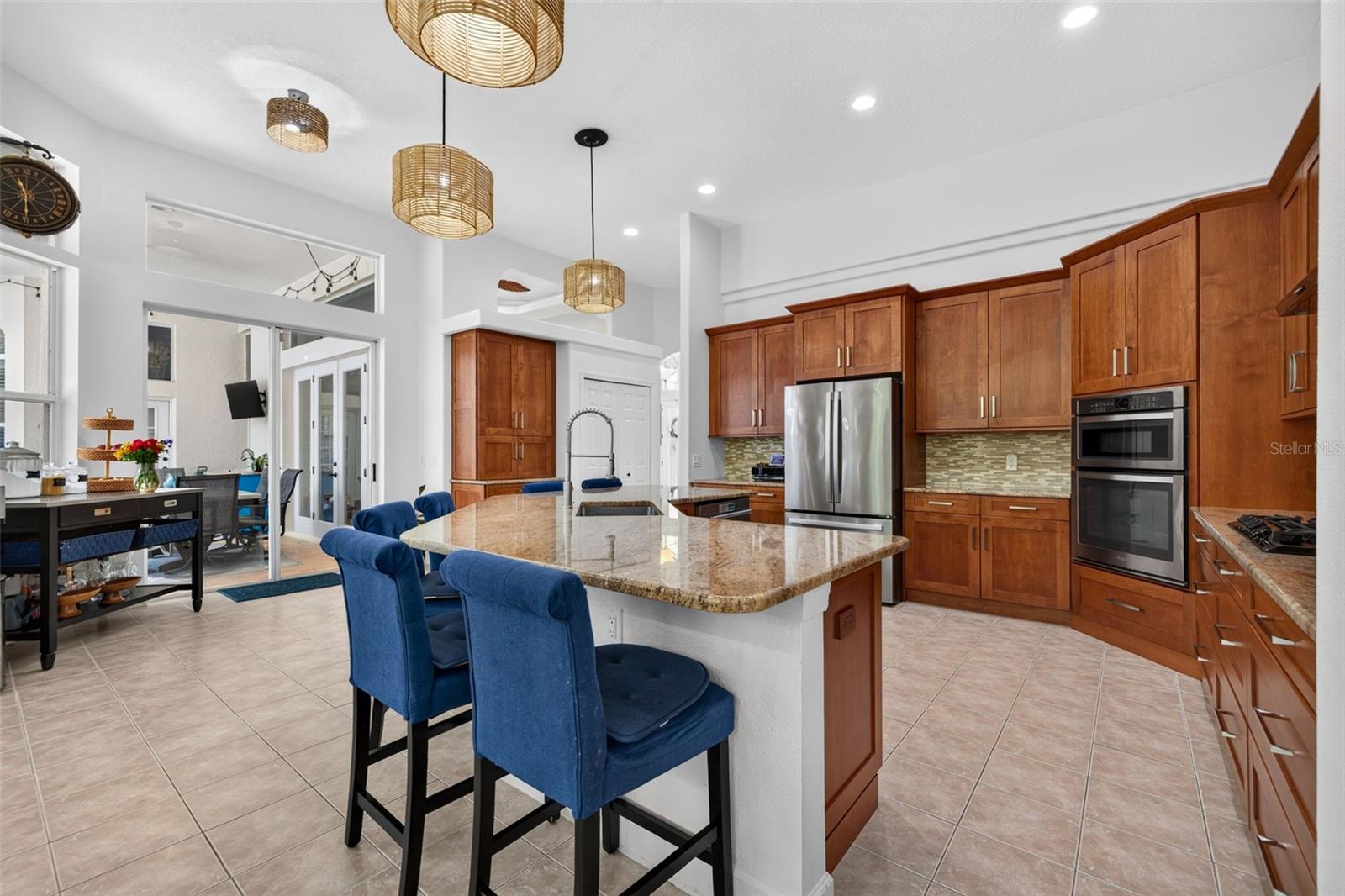 9136 HIGHLAND RIDGE WAY