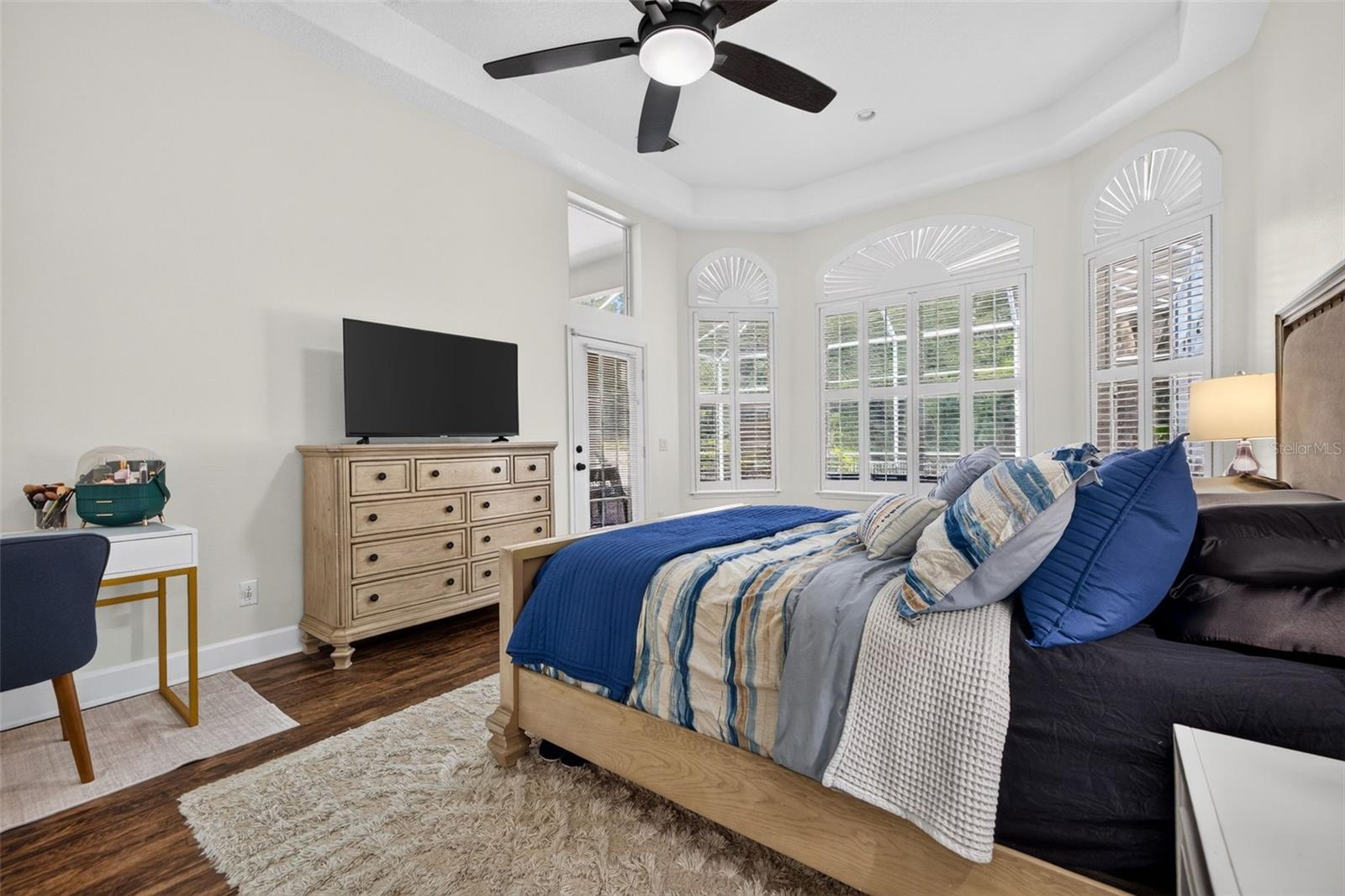 9136 HIGHLAND RIDGE WAY