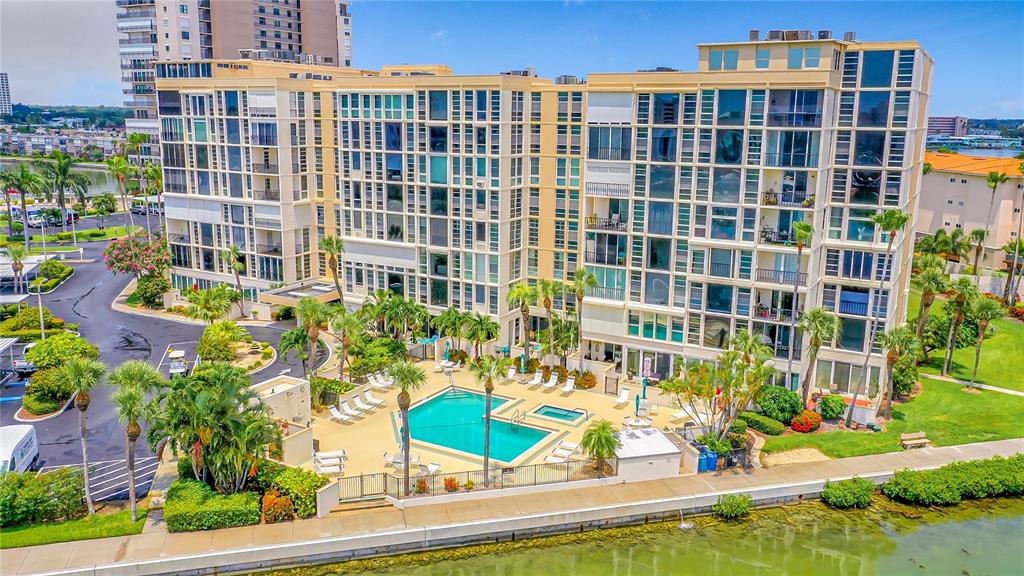 7400 SUN ISLAND DR S #812