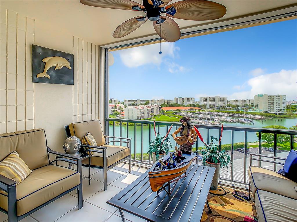 7400 SUN ISLAND DR S #812