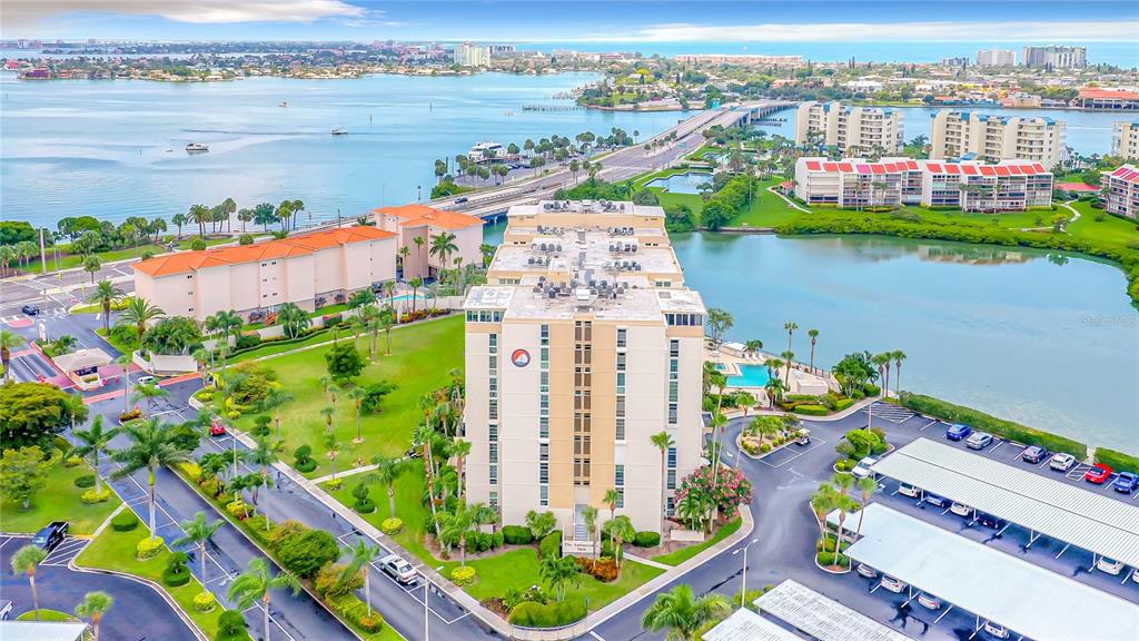 7400 SUN ISLAND DR S #812