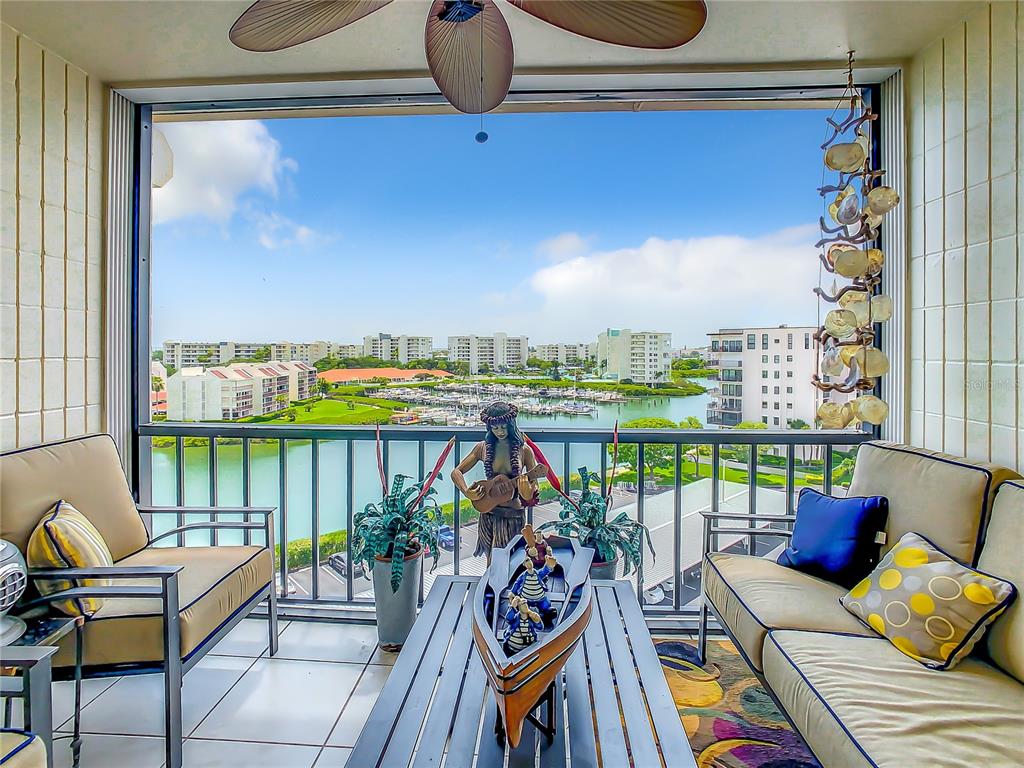 7400 SUN ISLAND DR S #812