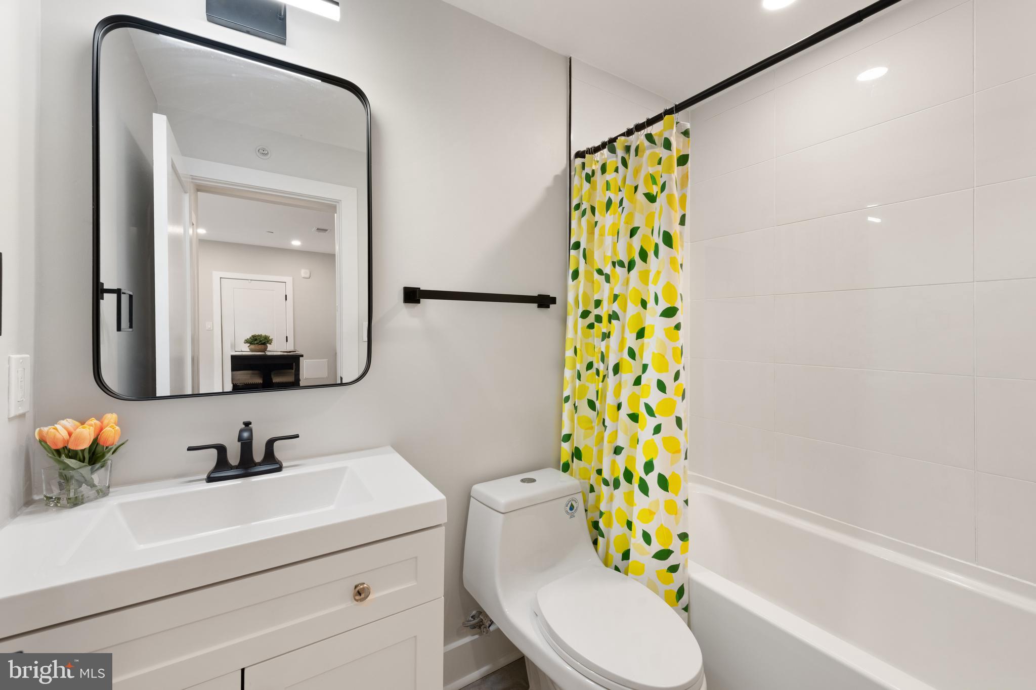 2209 M ST NE #1