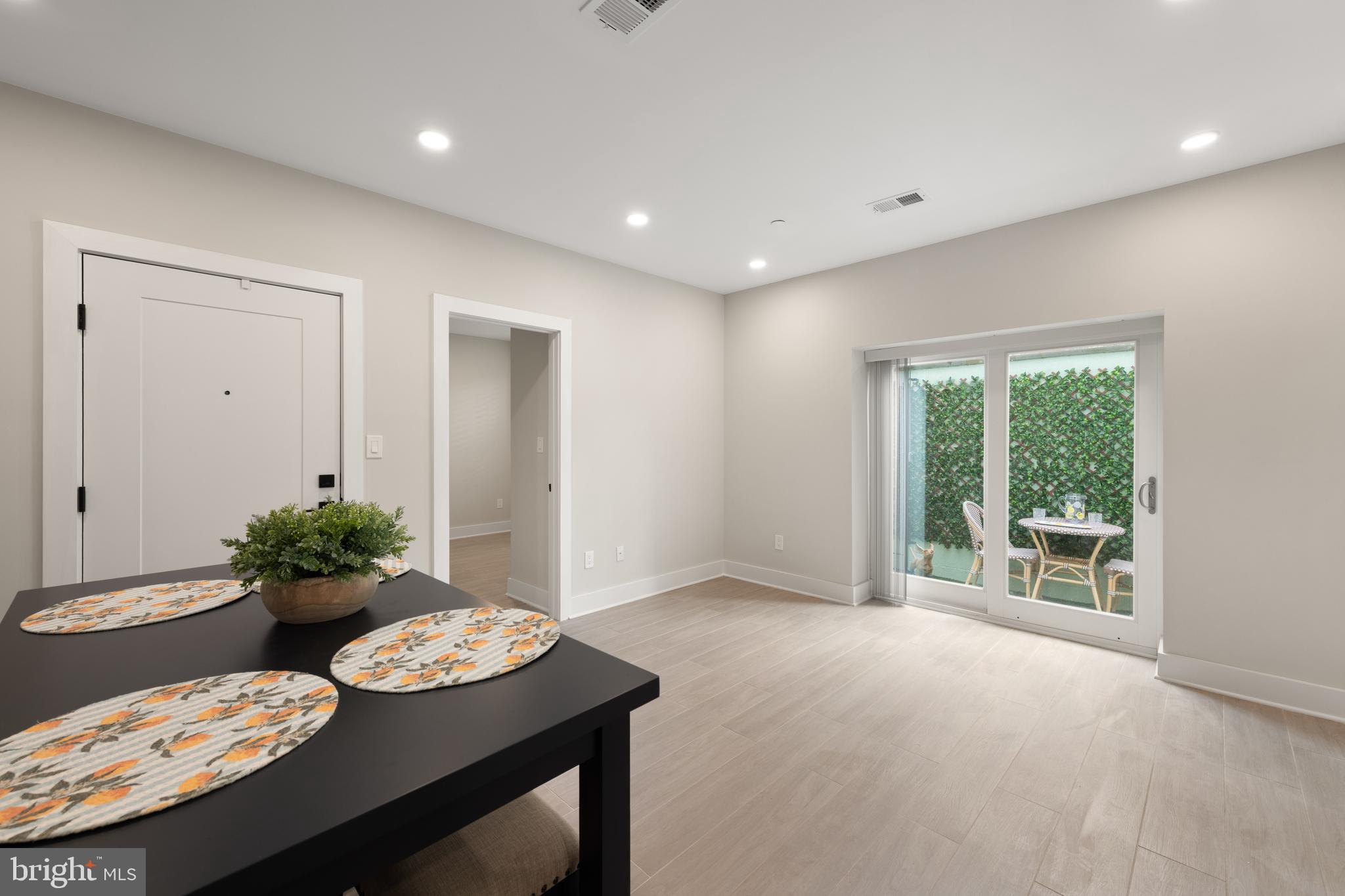 2209 M ST NE #1