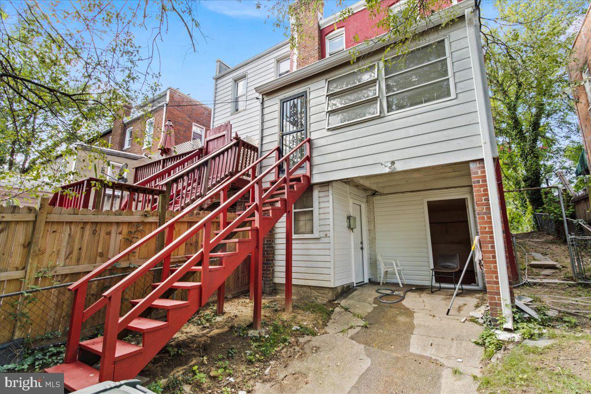 600 Tuckerman St NW