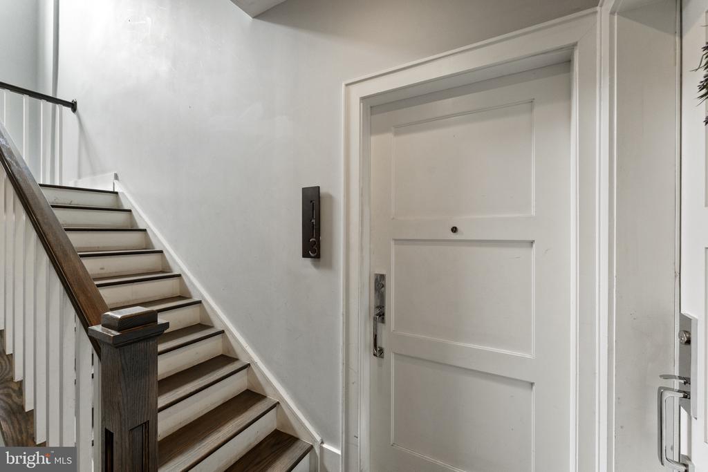 16 17TH STREET NE Unit: 113