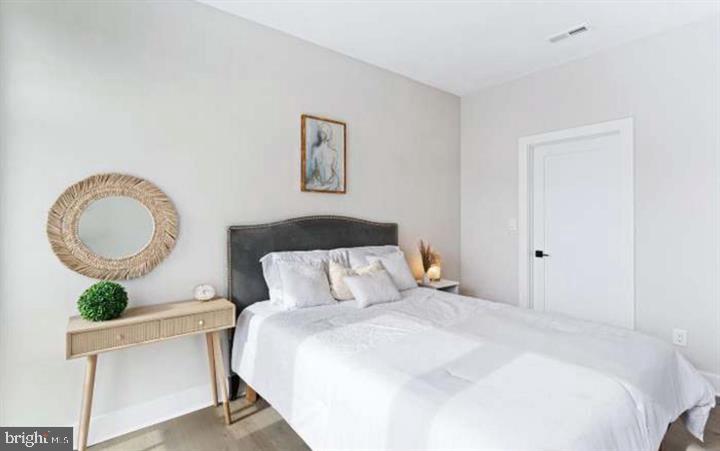 2209 M STREET NE Unit: 1