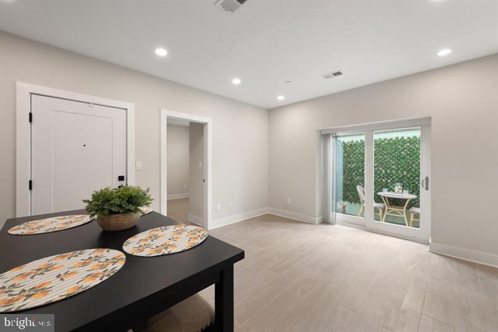 2209 M STREET NE Unit: 1