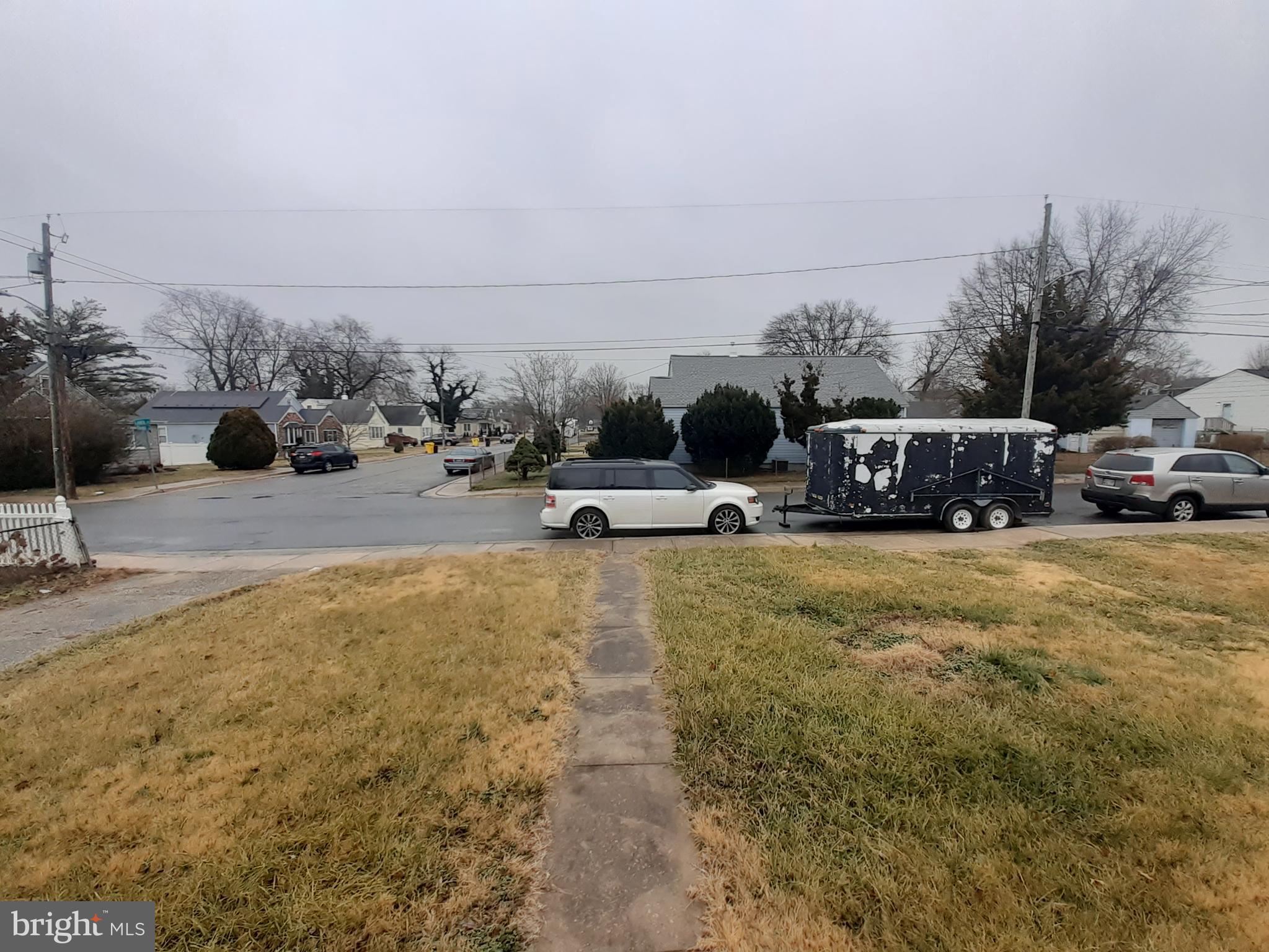 24 Eleanor AVENUE