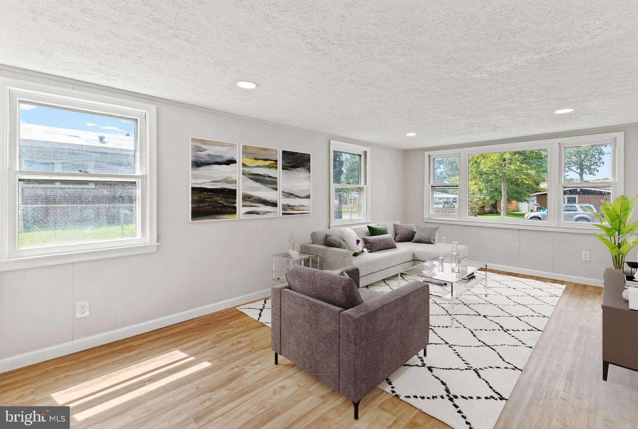 217 GLOUCESTER DRIVE
