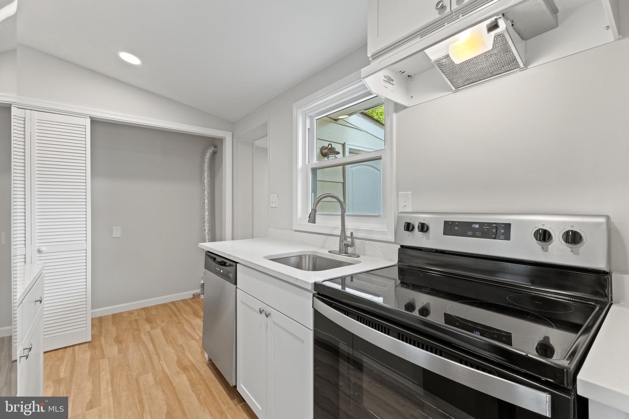 217 GLOUCESTER DRIVE