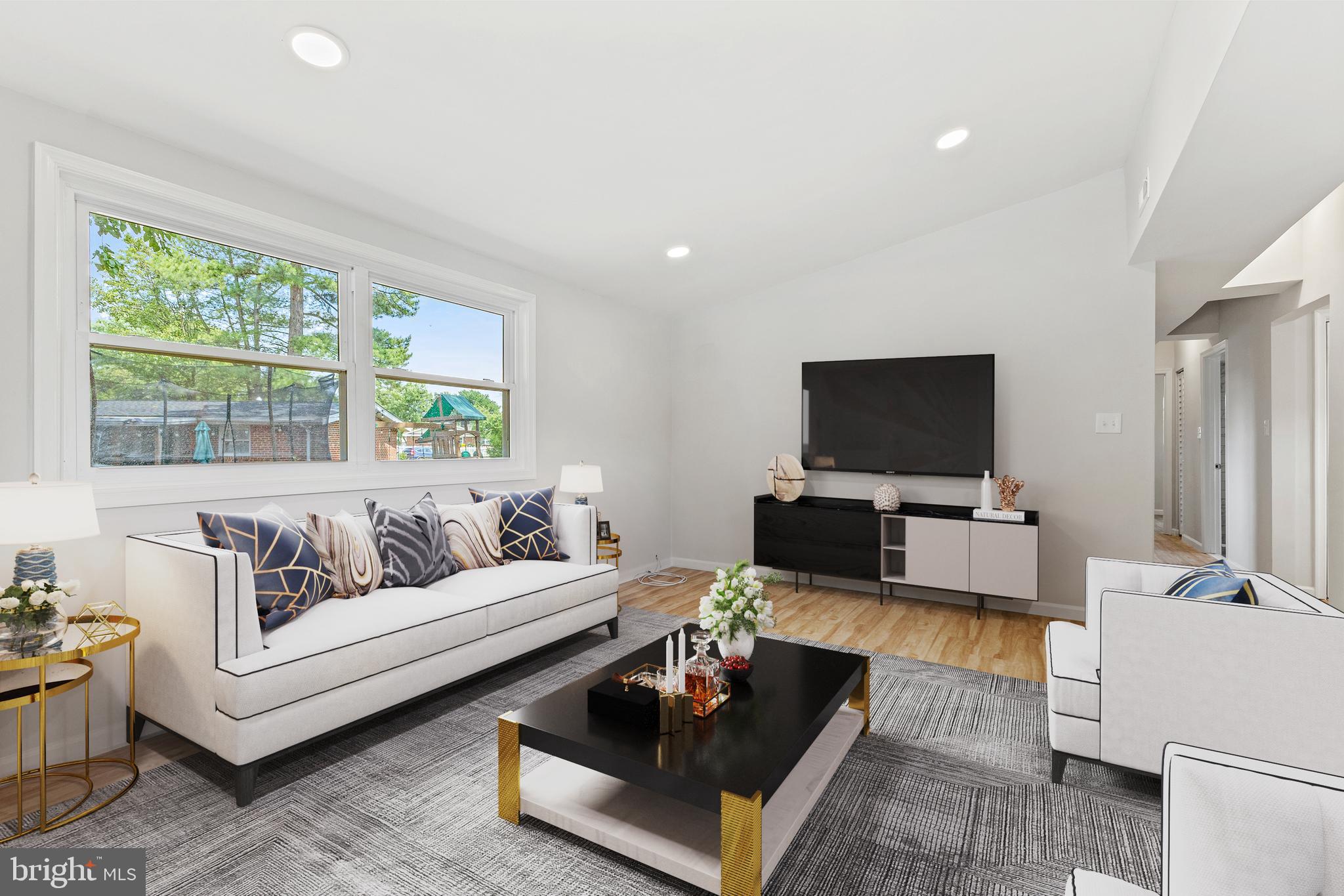 217 GLOUCESTER DRIVE