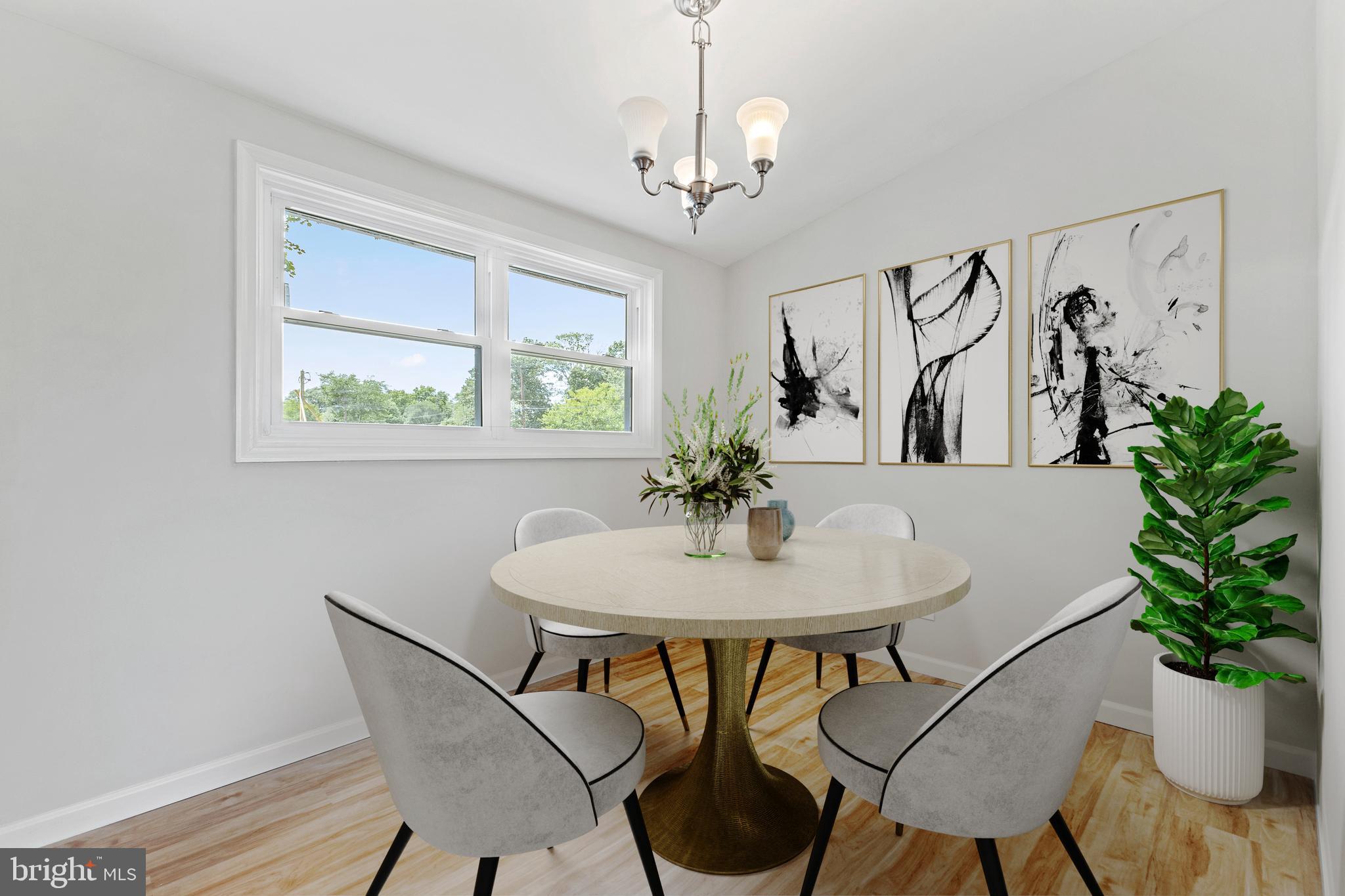 217 GLOUCESTER DRIVE