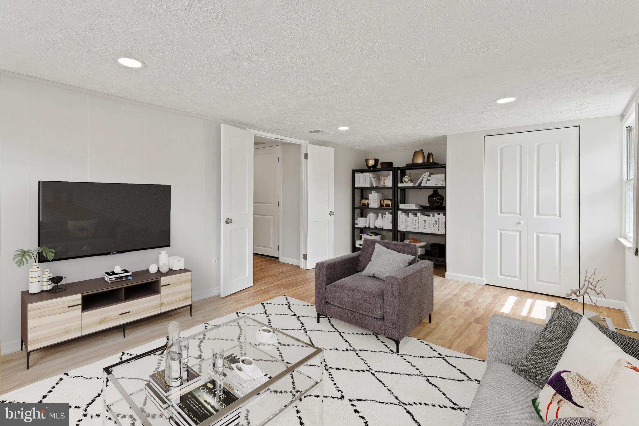 217 GLOUCESTER DRIVE