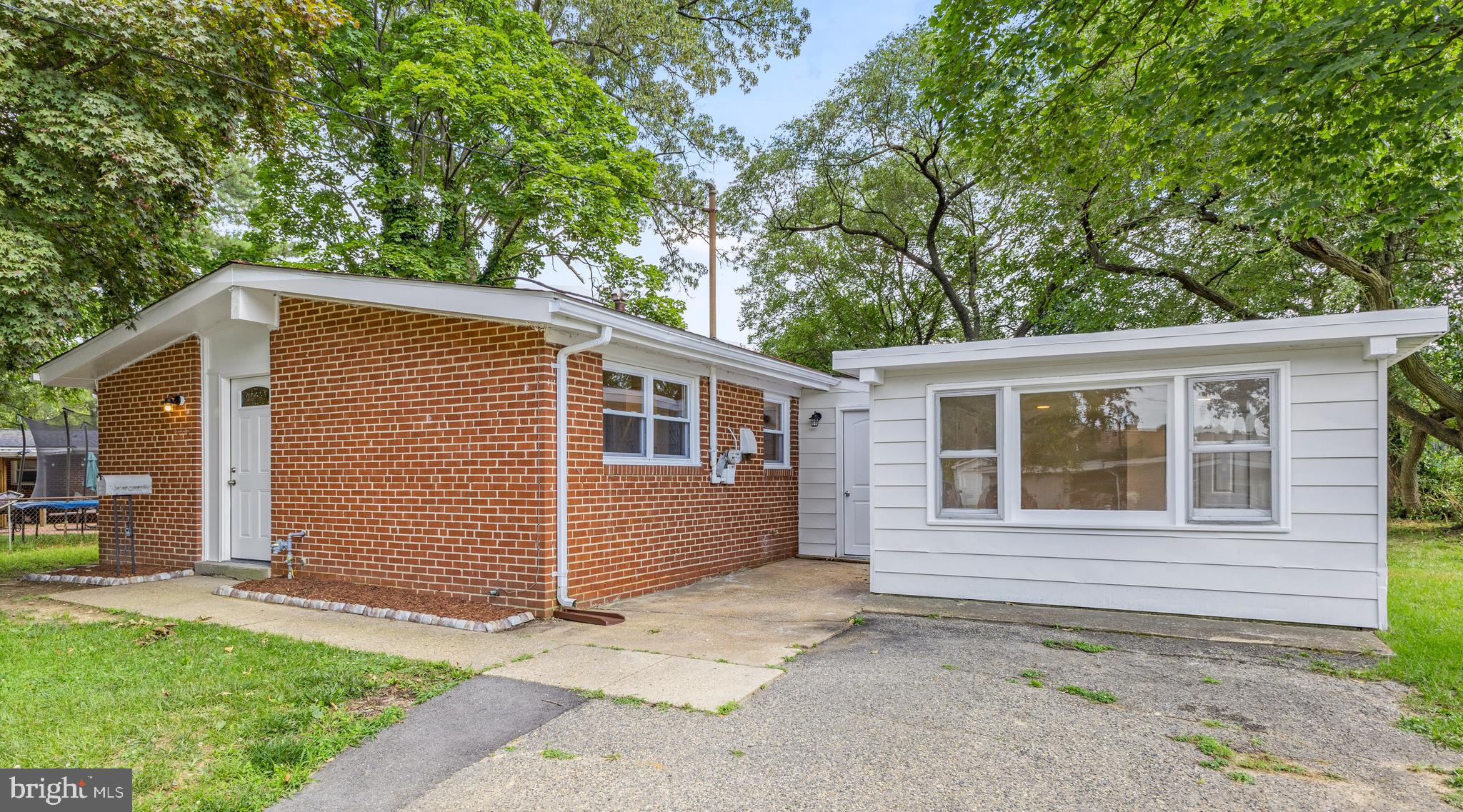 217 GLOUCESTER DRIVE