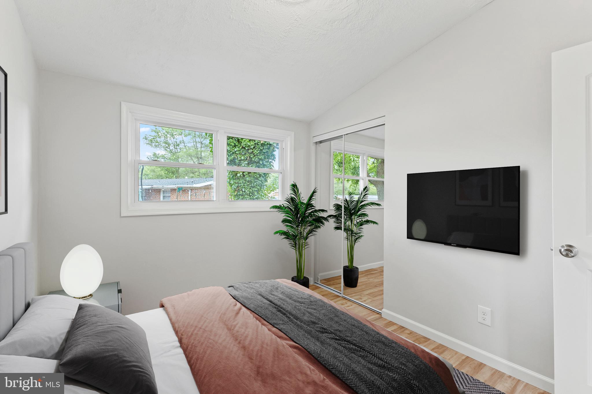 217 GLOUCESTER DRIVE