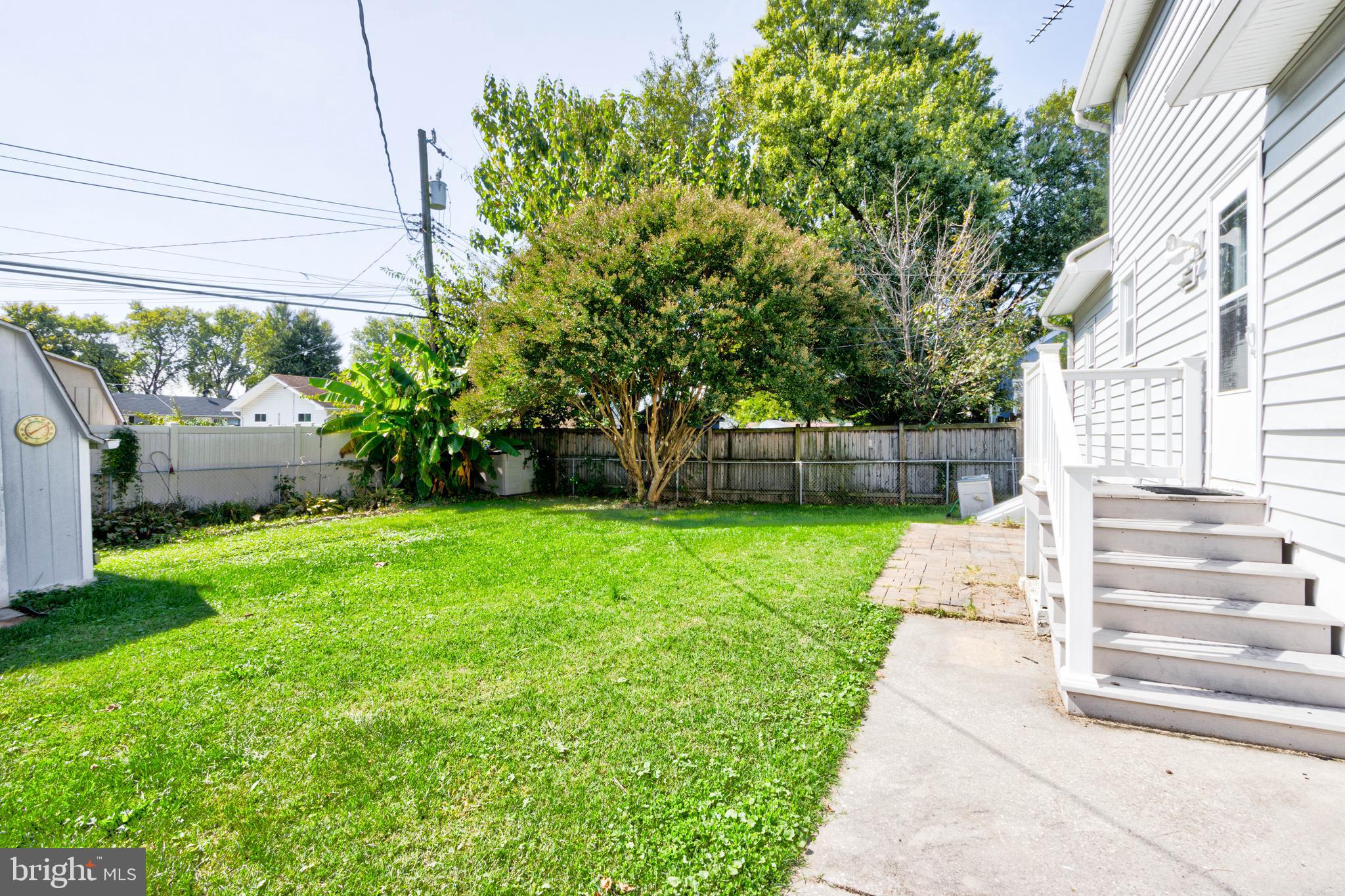 207 Camrose Ave Ave