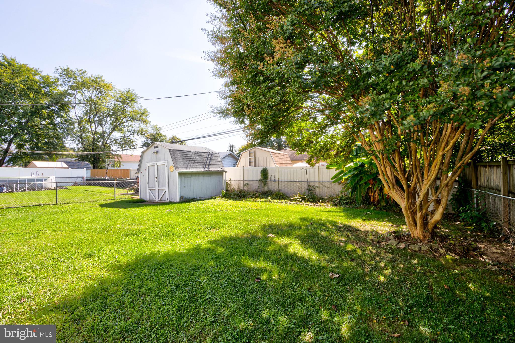 207 Camrose Ave Ave