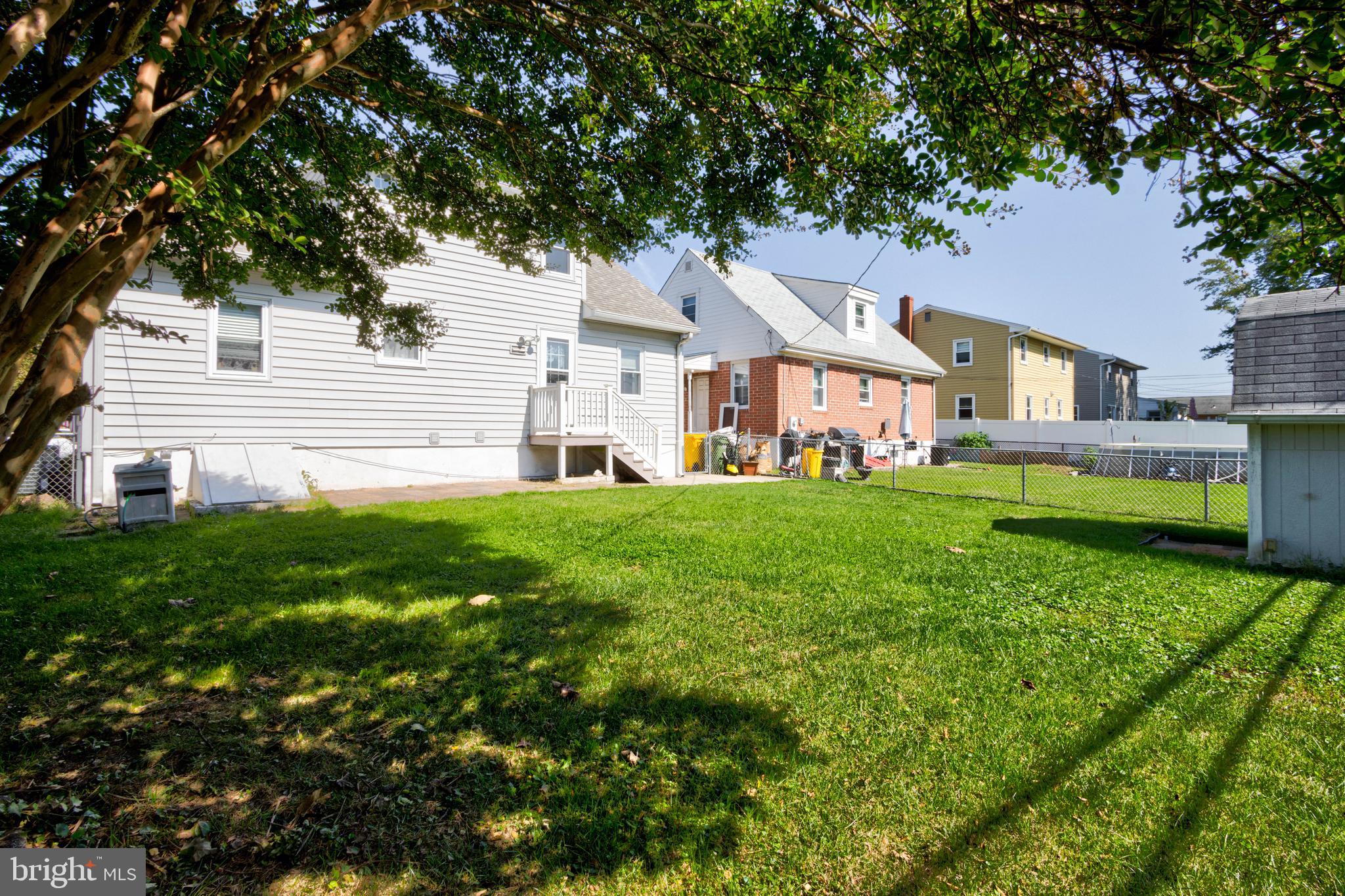 207 Camrose Ave Ave