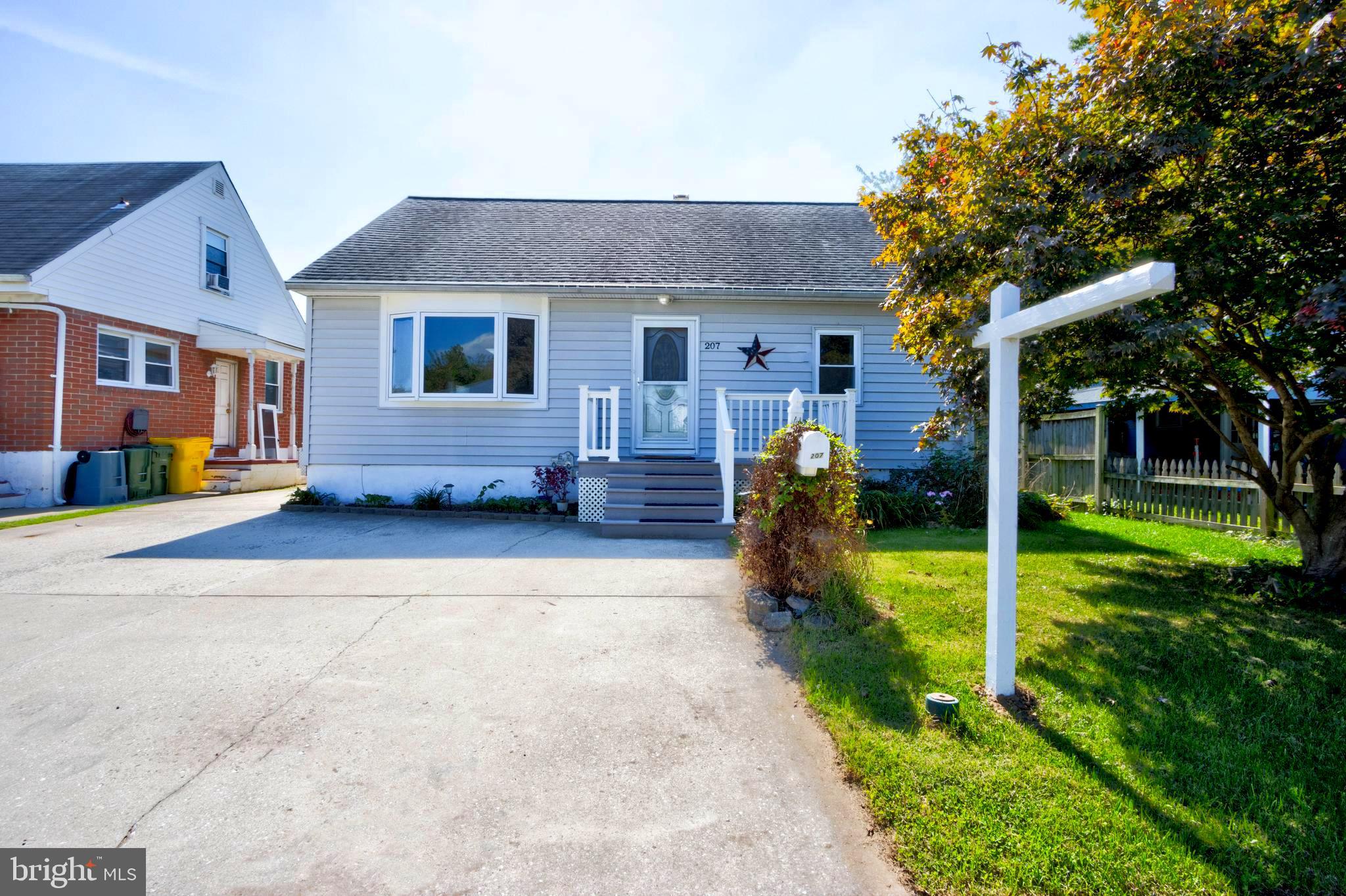 207 Camrose Ave Ave