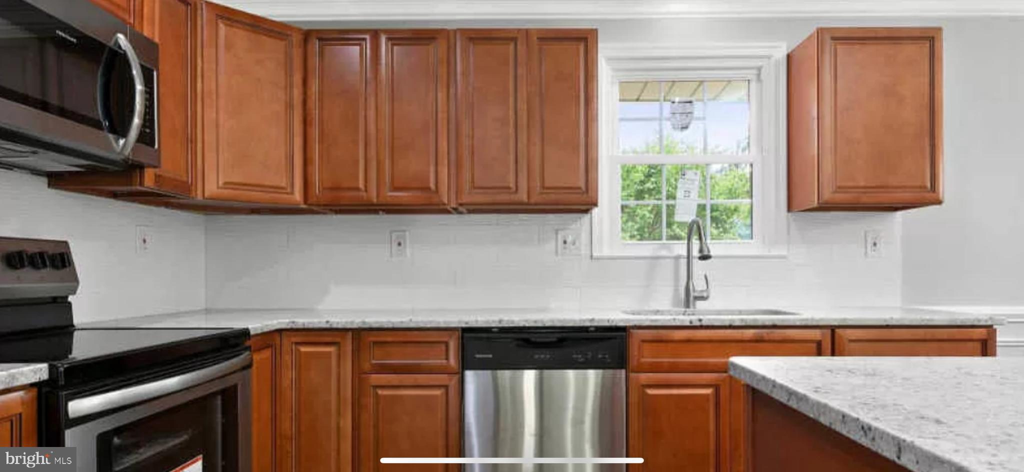 210 List Ave
