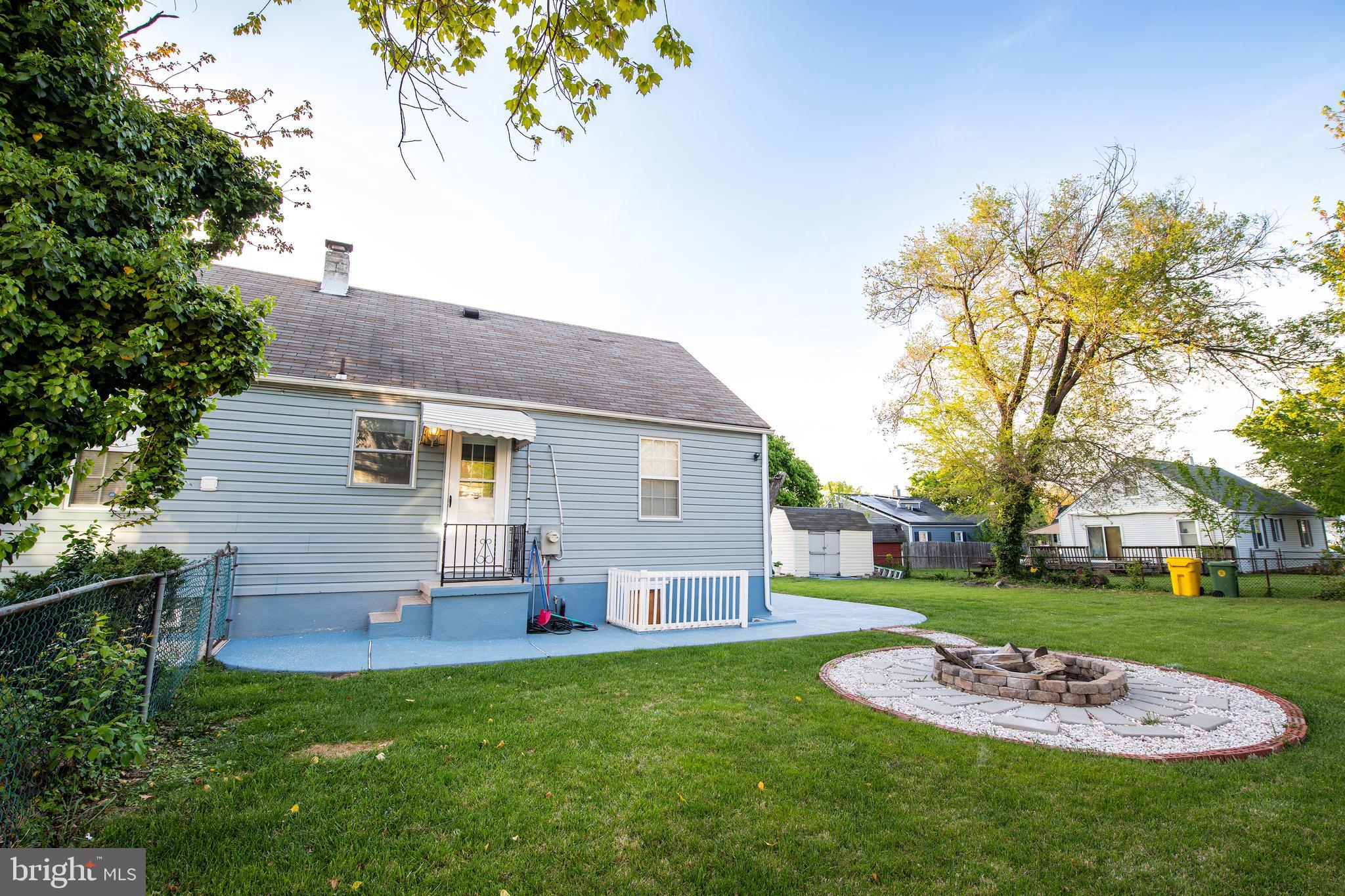 212 Linda Ave