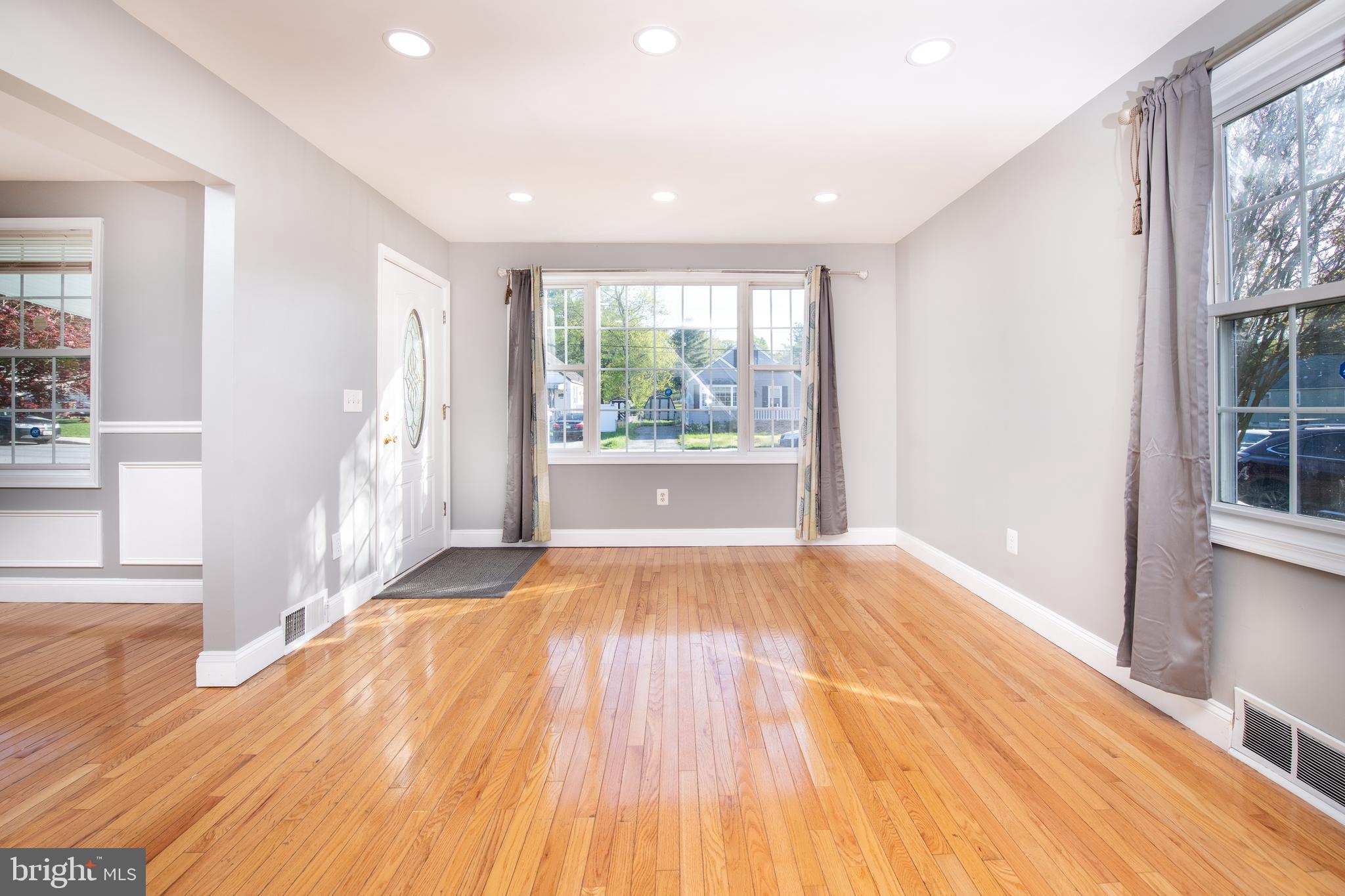 212 Linda Ave