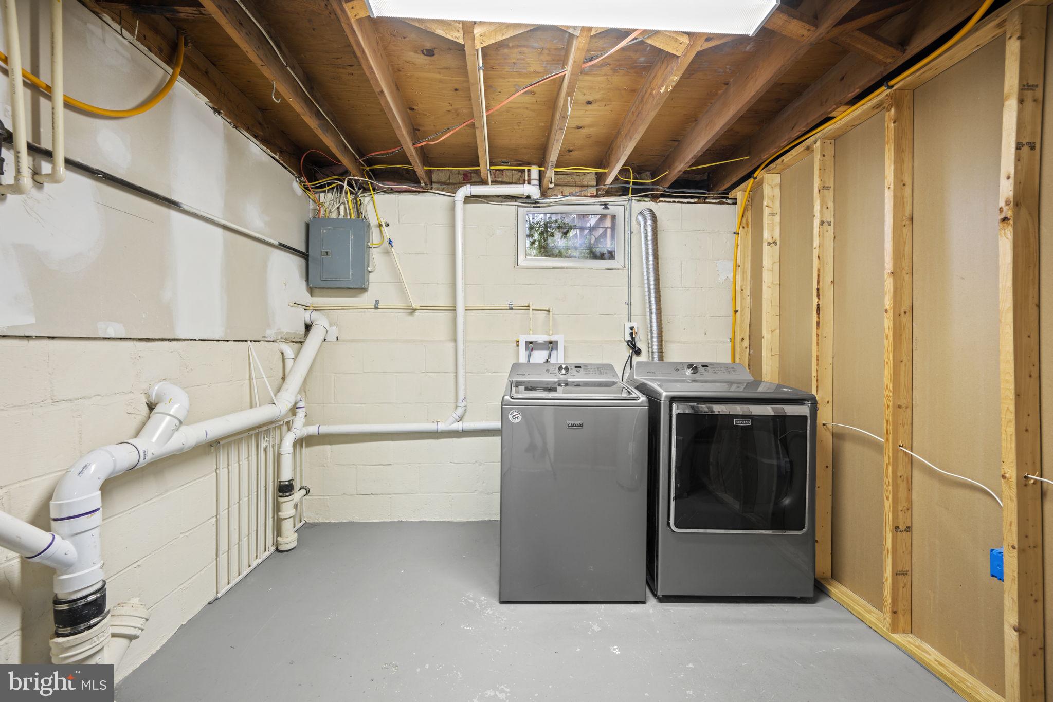 388 Phirne Rd W