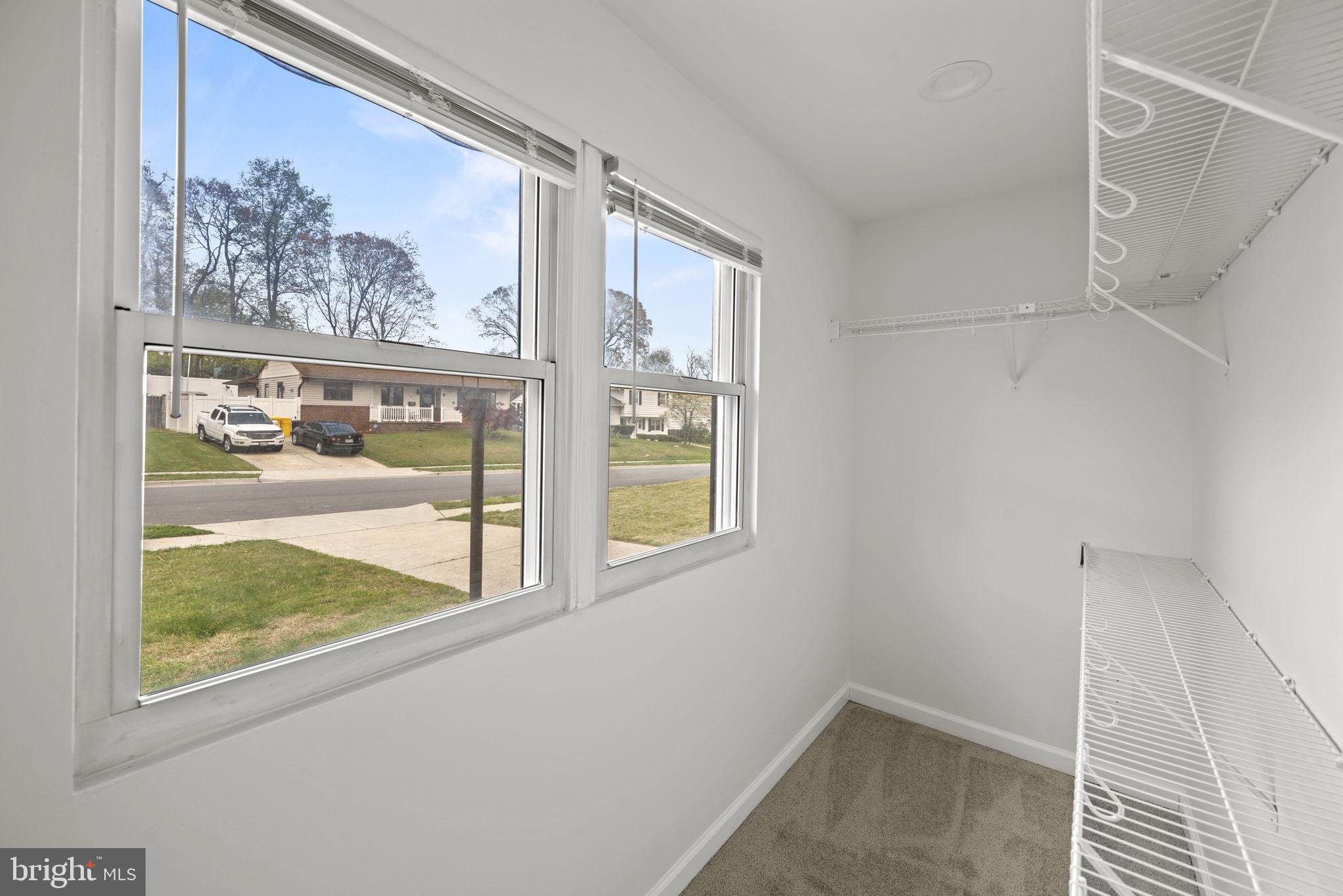 388 Phirne Rd W