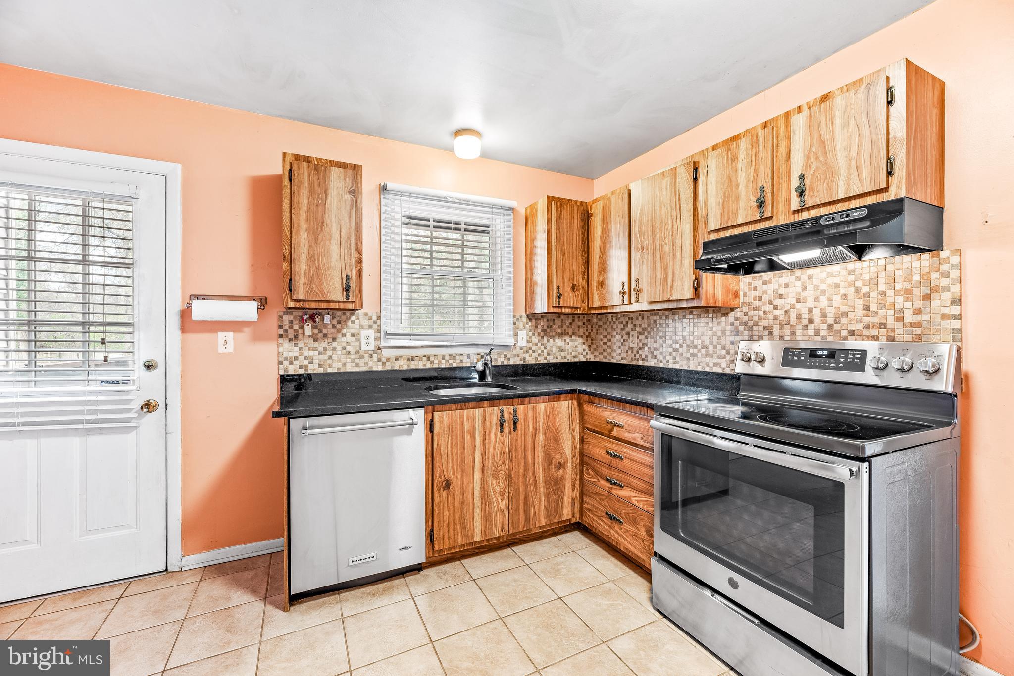 610 Dogwood Dr