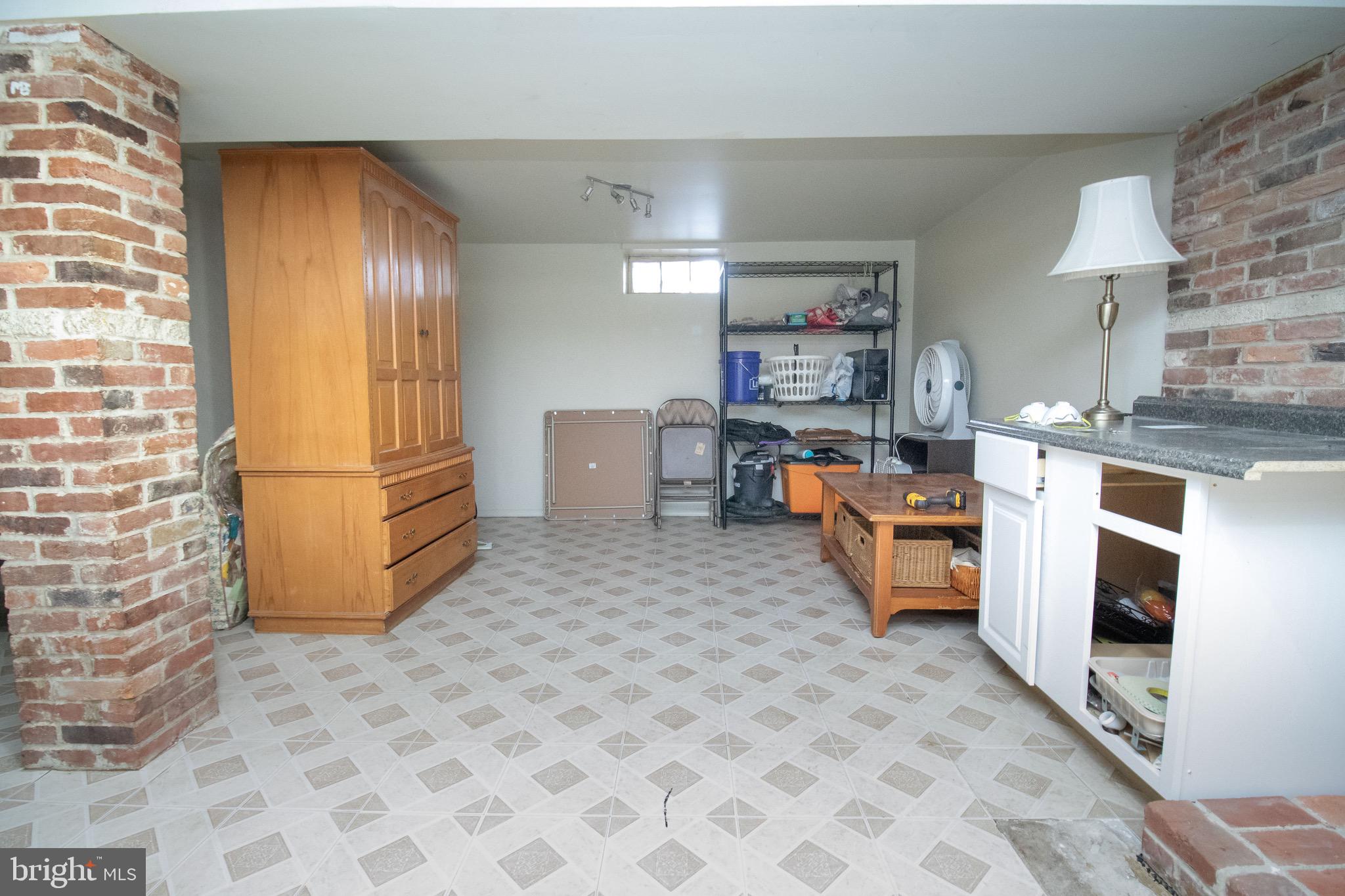 804 Geis Cir